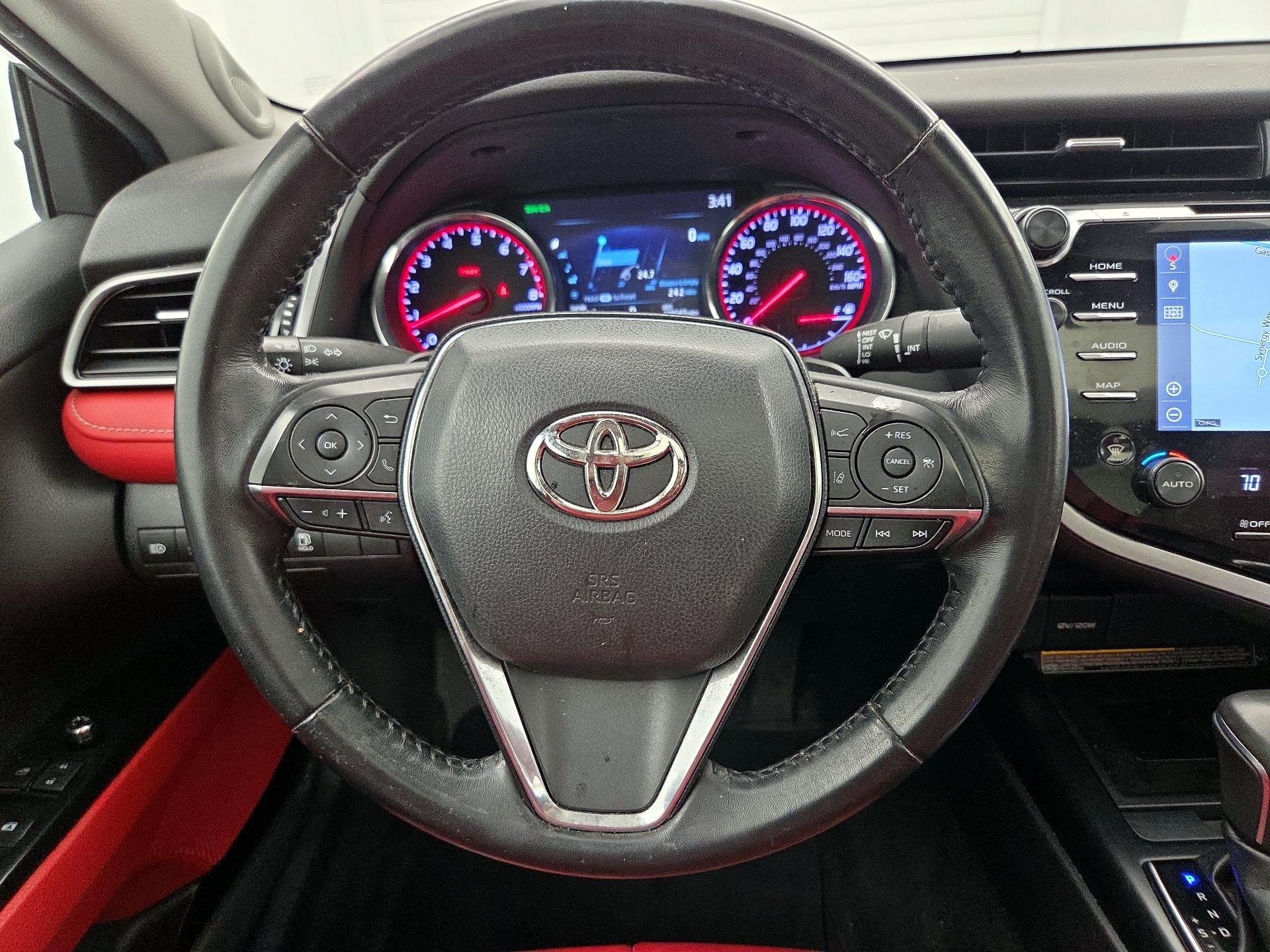Thumbnail: 2019 Toyota Camry - 10
