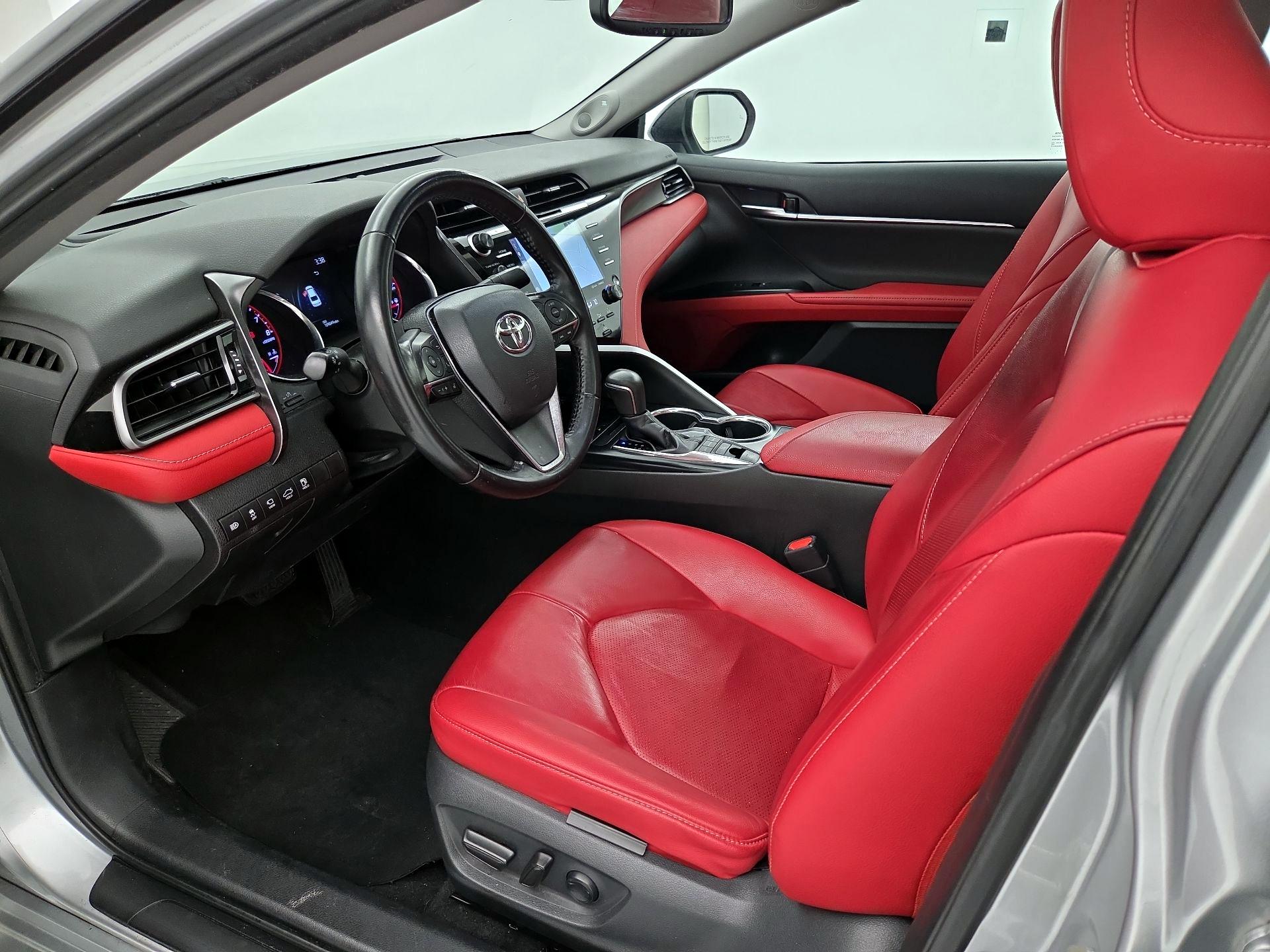 Thumbnail: 2019 Toyota Camry - 11