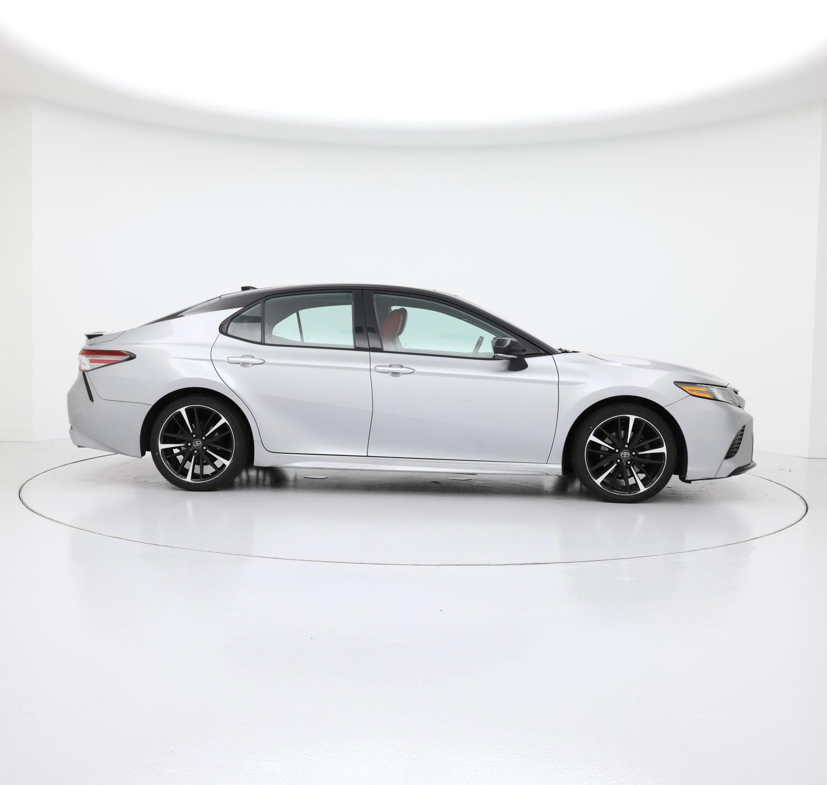 Thumbnail: 2019 Toyota Camry - 7