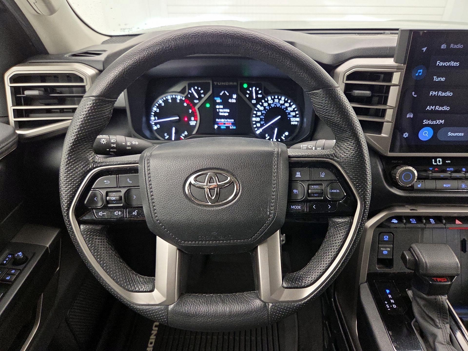 Thumbnail: 2022 Toyota Tundra - 10