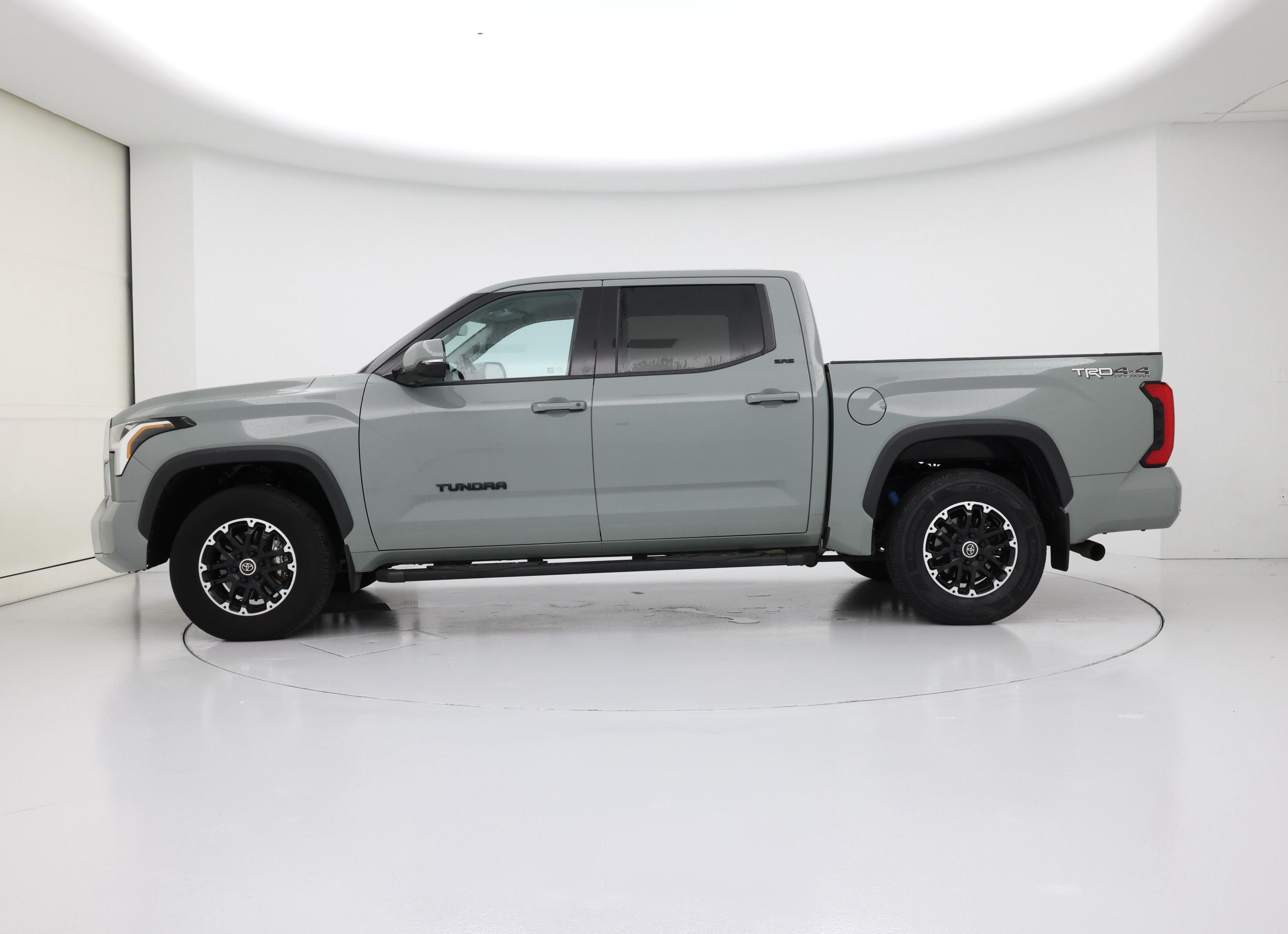 Thumbnail: 2022 Toyota Tundra - 3