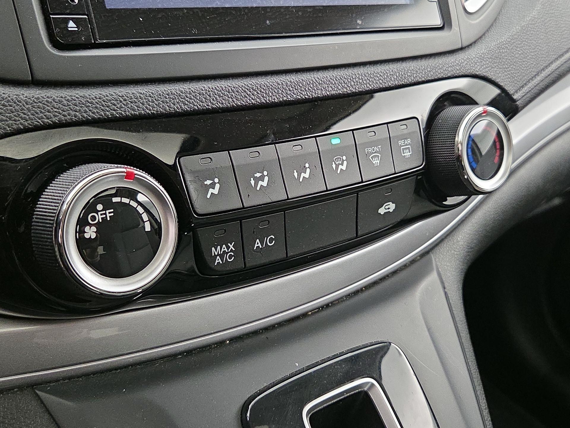 Thumbnail: 2015 Honda CR-V - 16