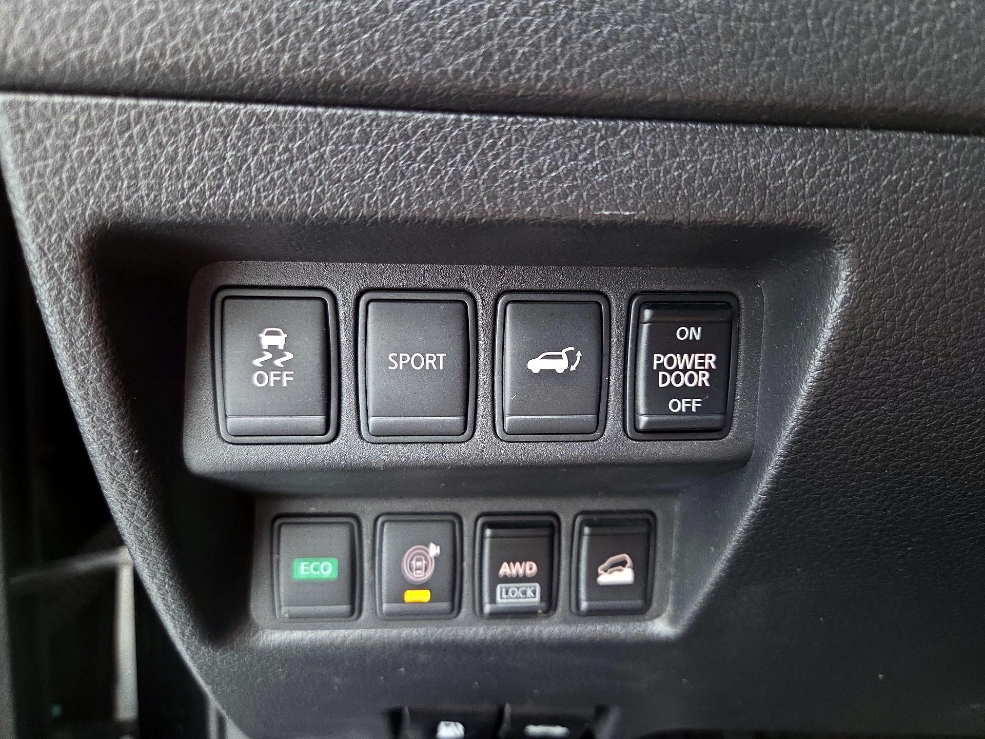 Thumbnail: 2016 Nissan Rogue - 13