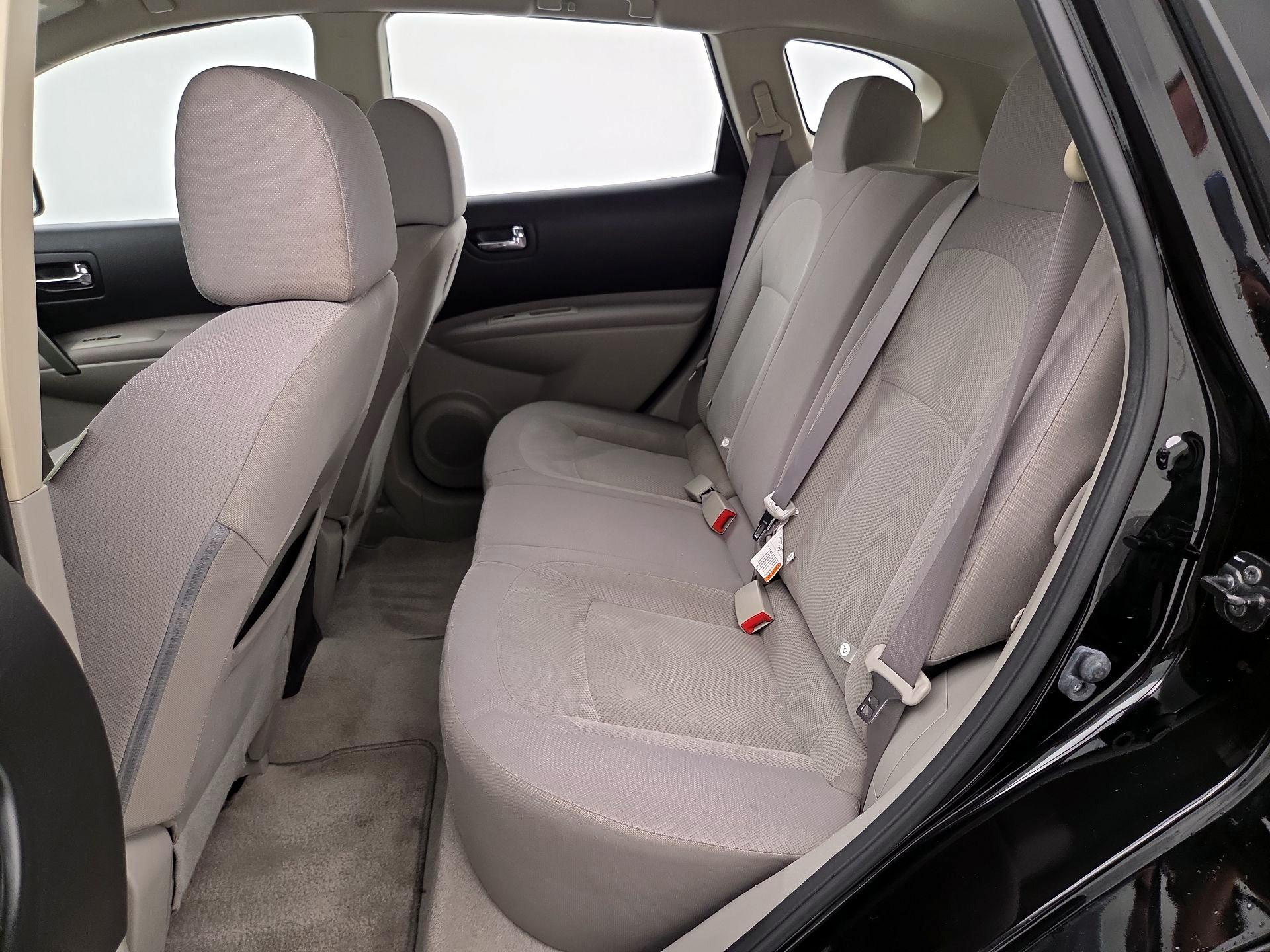Thumbnail: 2014 Nissan Rogue - 18