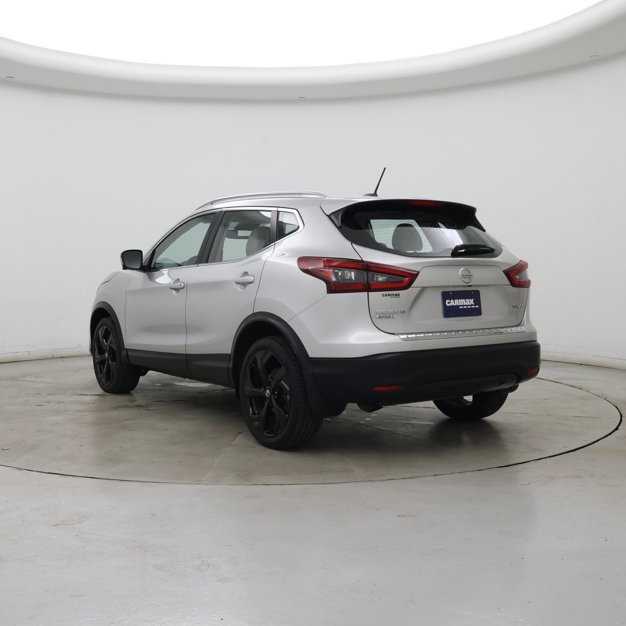 Thumbnail: 2022 Nissan Rogue Sport - 2