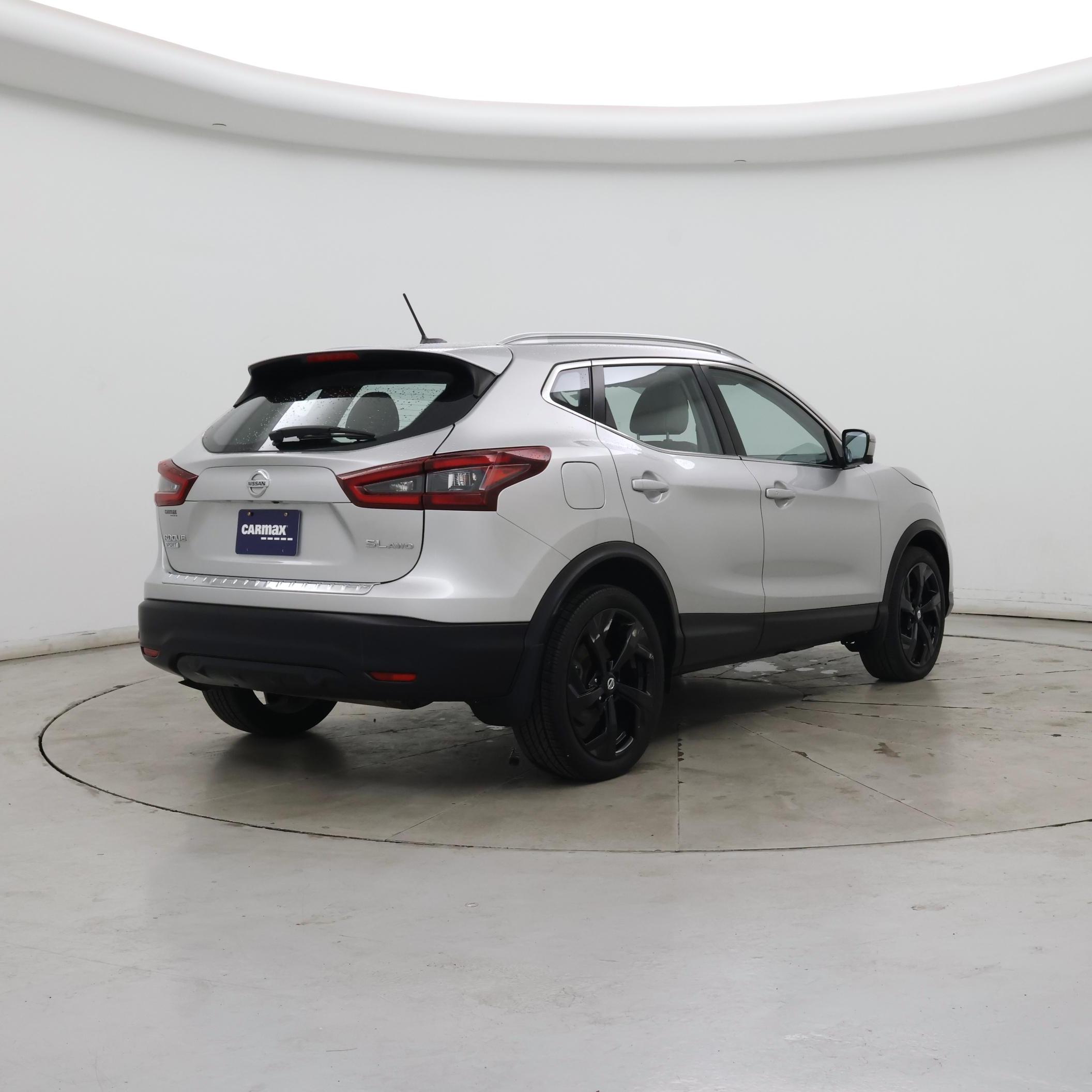 Thumbnail: 2022 Nissan Rogue Sport - 8