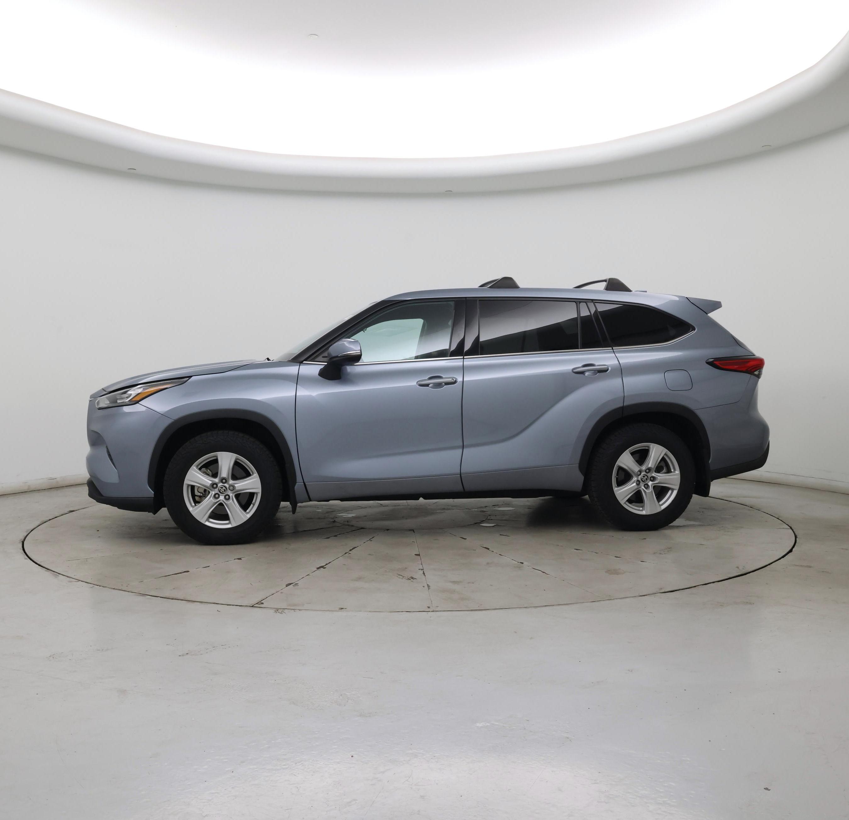 Thumbnail: 2020 Toyota Highlander - 3