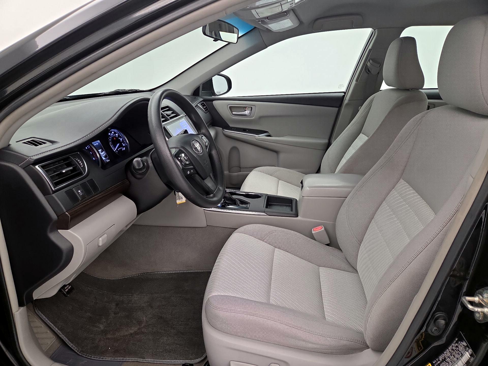Thumbnail: 2016 Toyota Camry - 11