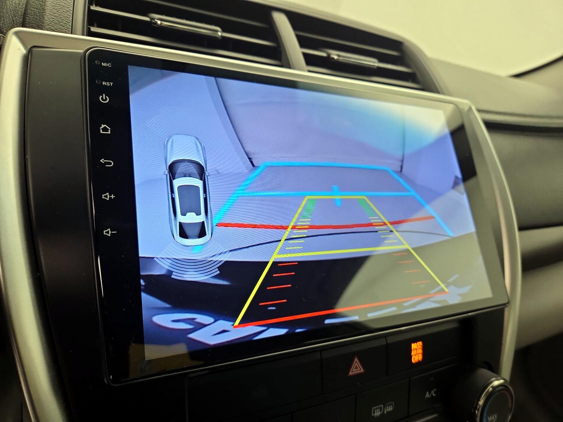 Thumbnail: 2016 Toyota Camry - 14
