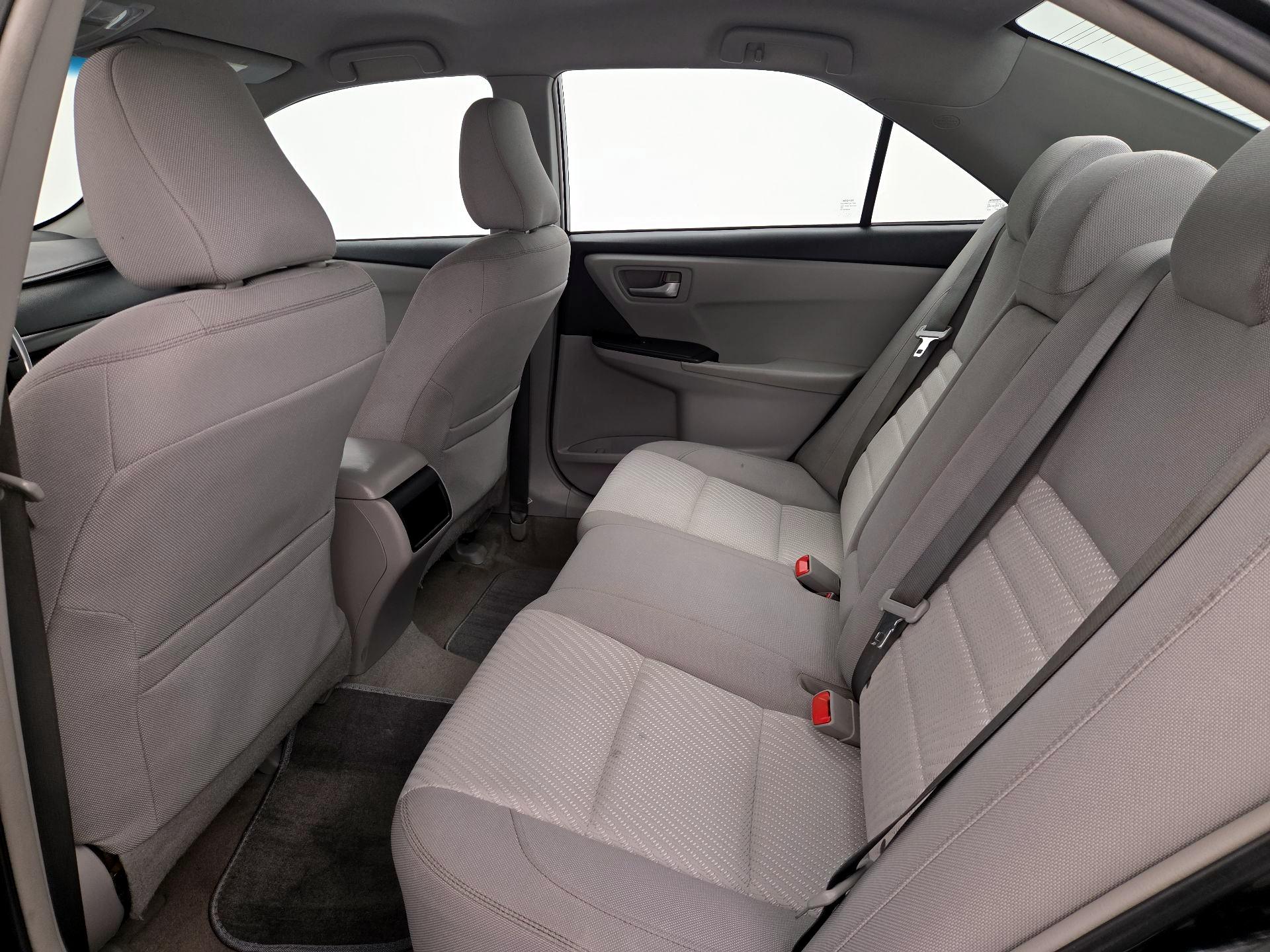 Thumbnail: 2016 Toyota Camry - 19