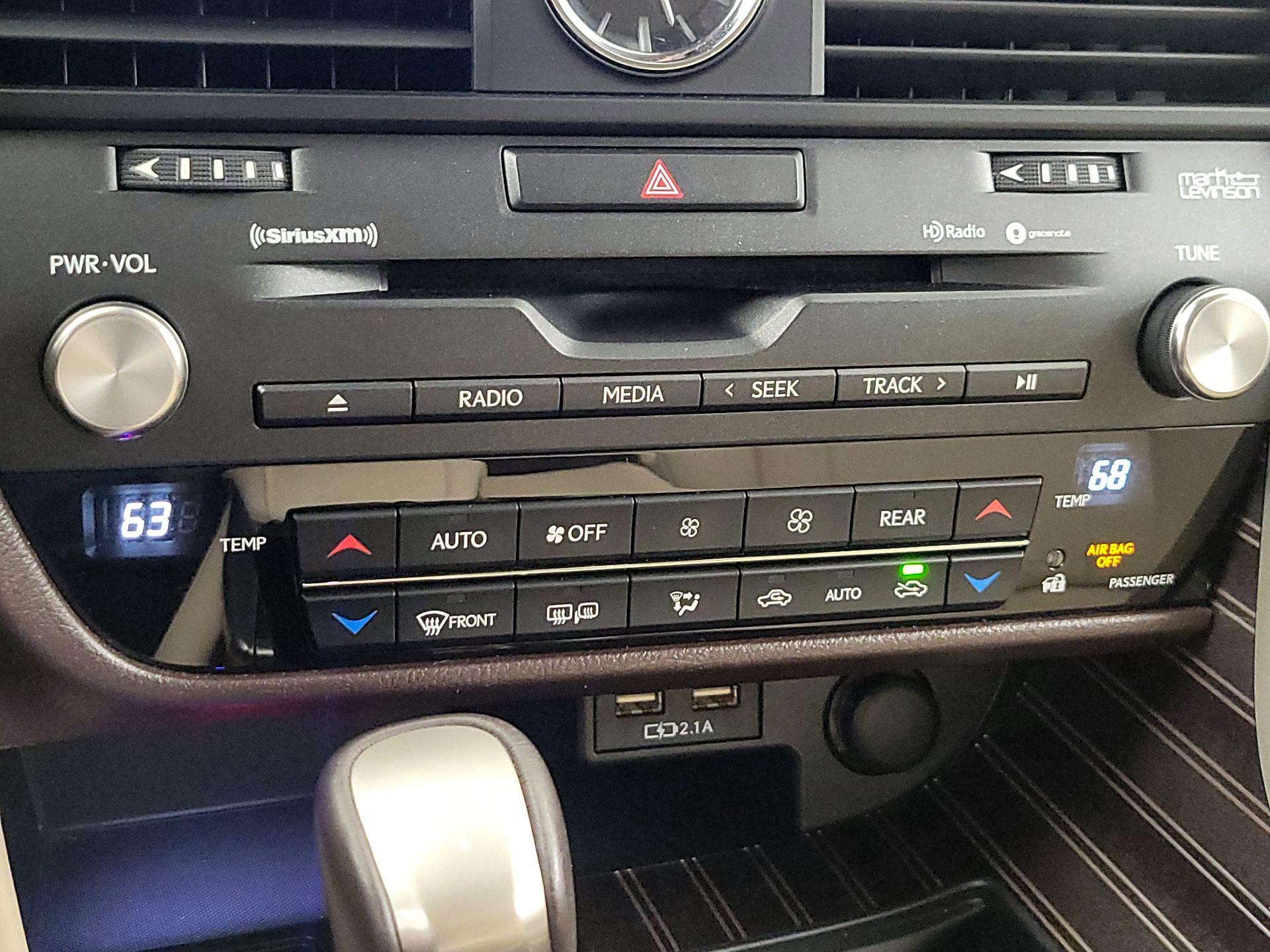 Thumbnail: 2020 Lexus RX - 17