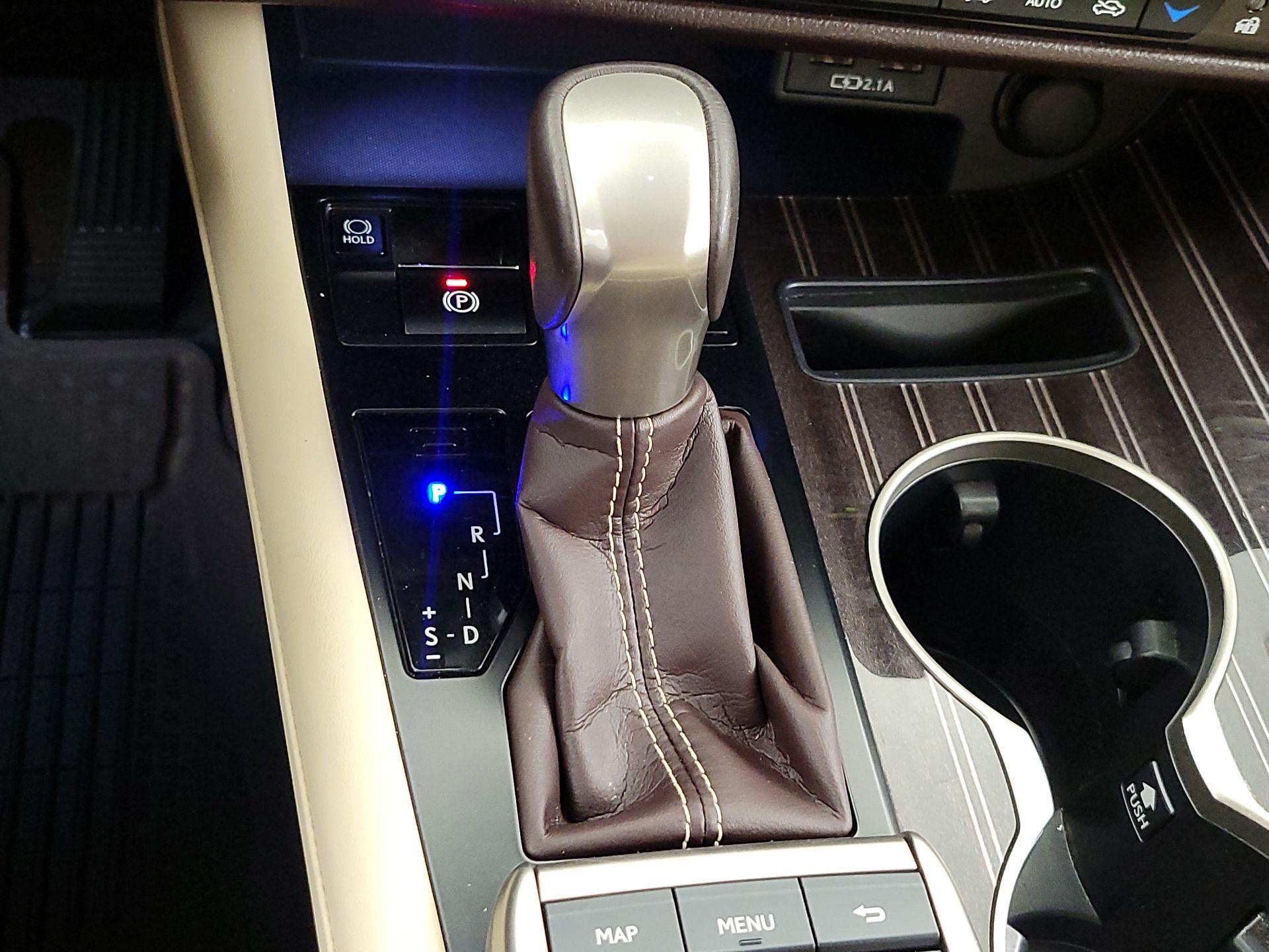 Thumbnail: 2020 Lexus RX - 18