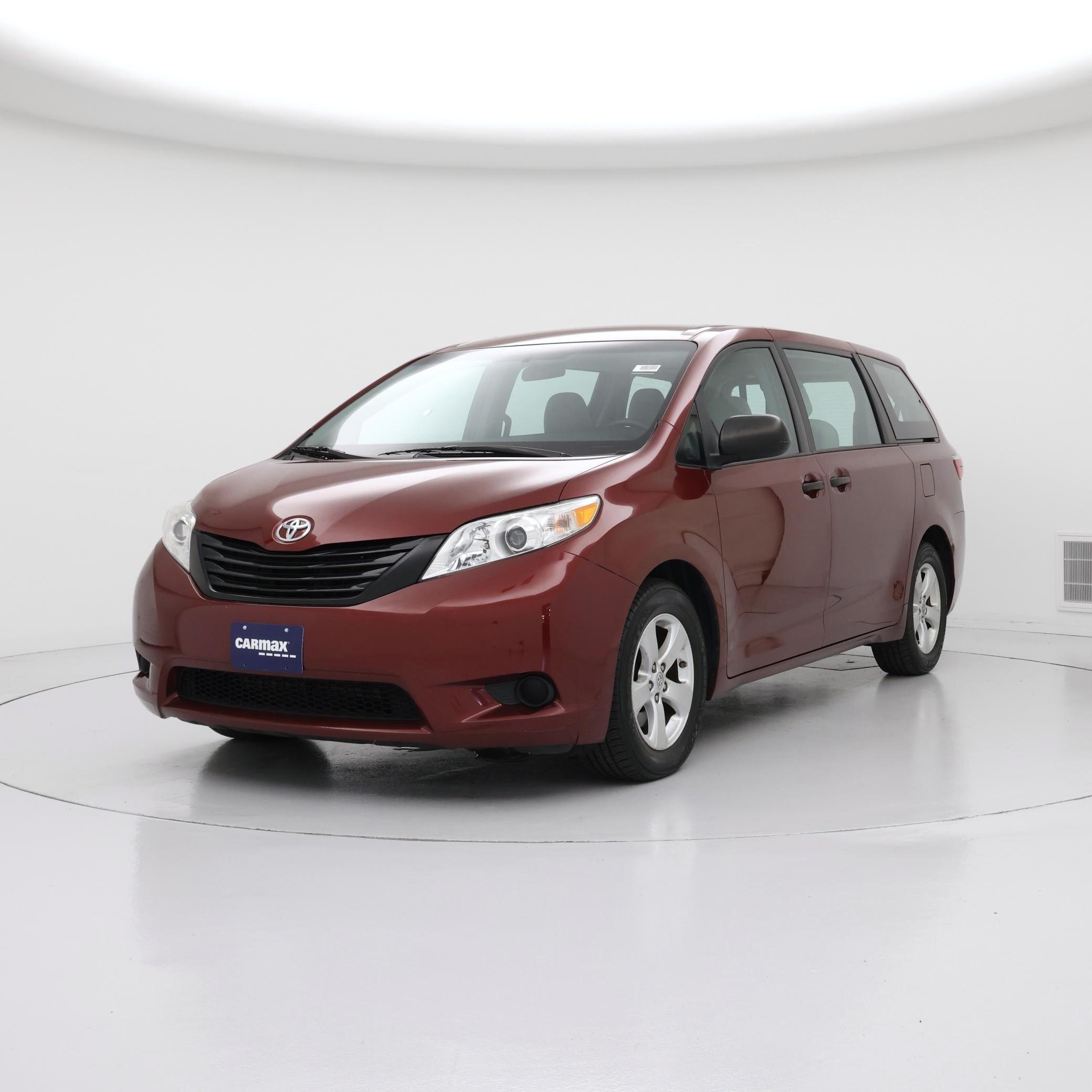 Thumbnail: 2017 Toyota Sienna - 4