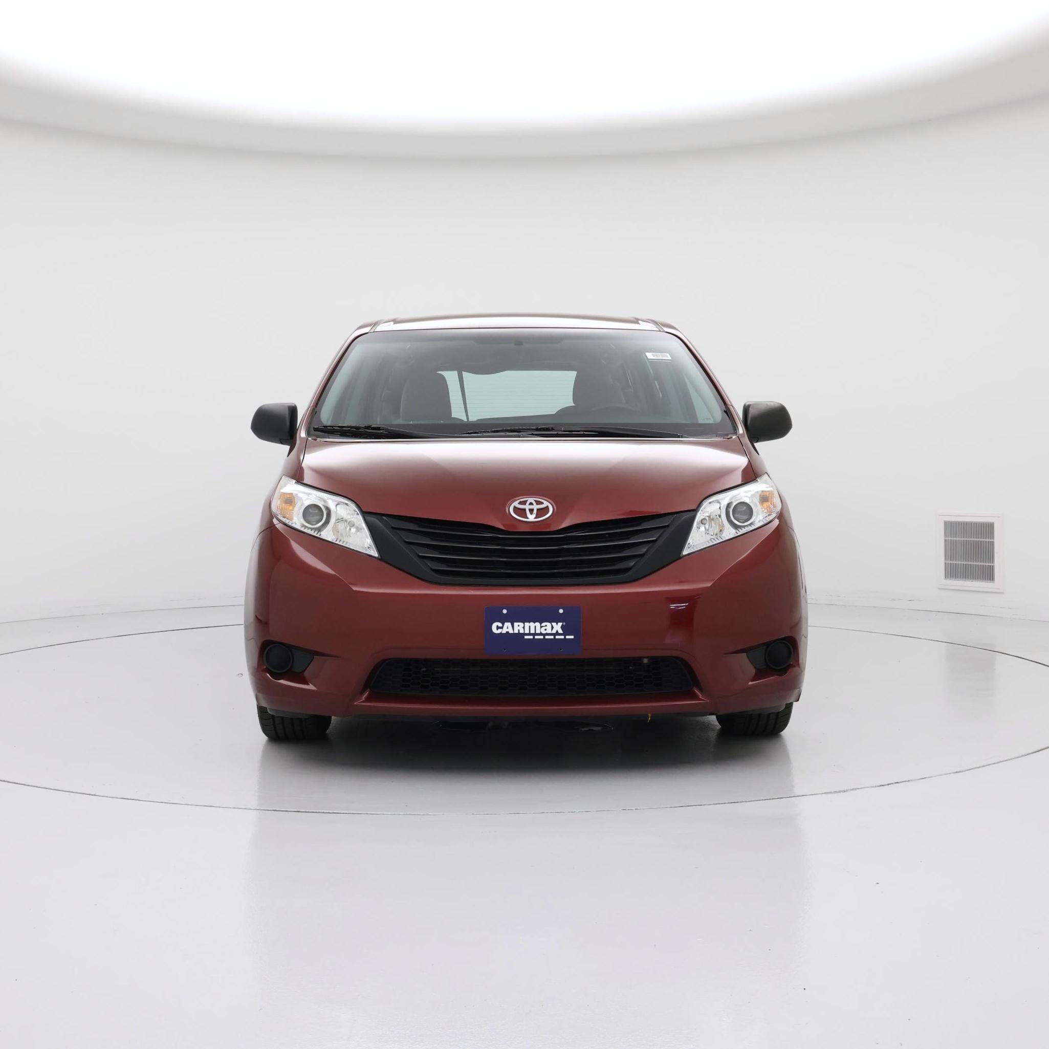 Thumbnail: 2017 Toyota Sienna - 5