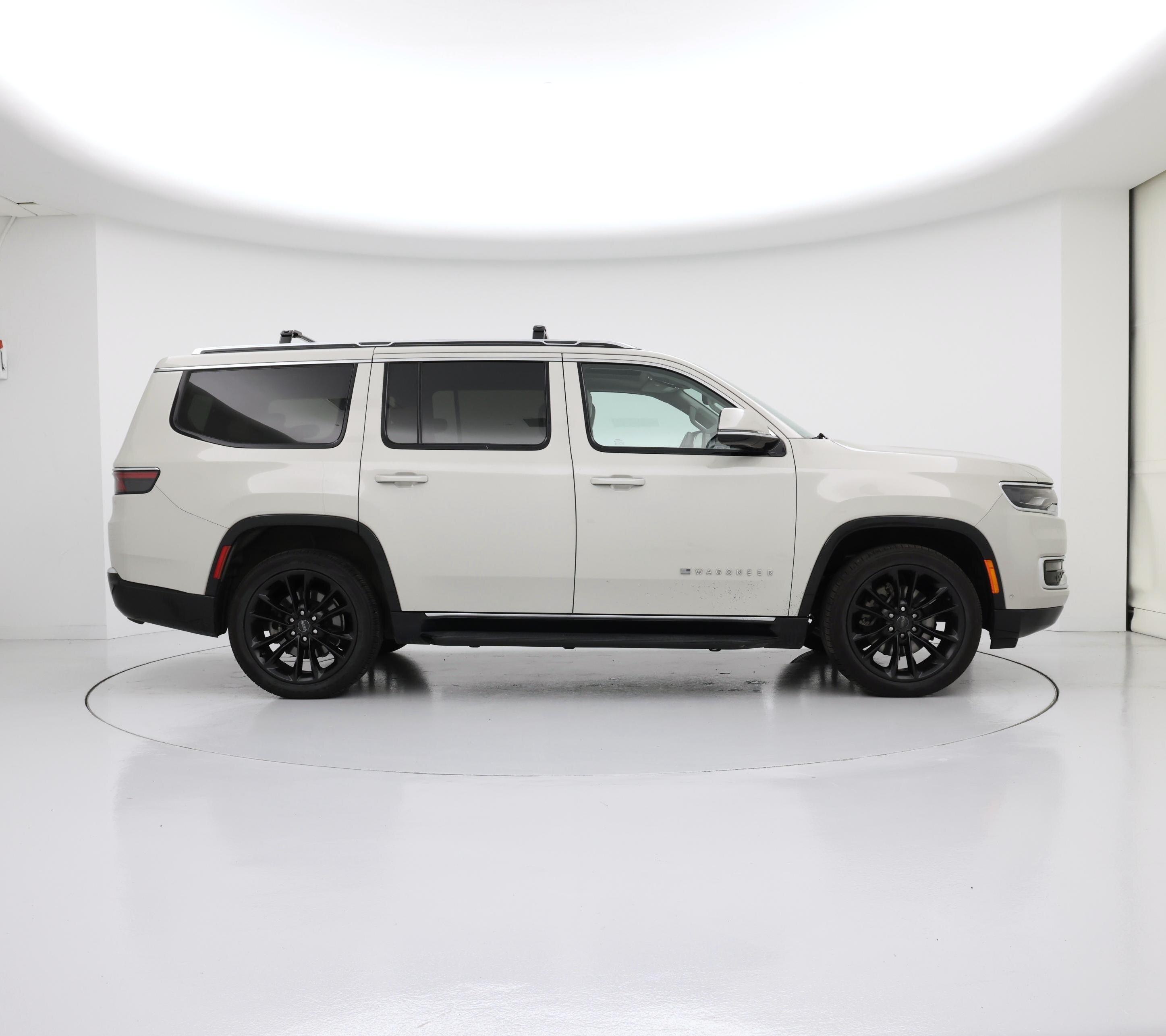 Thumbnail: 2022 Jeep Wagoneer - 7