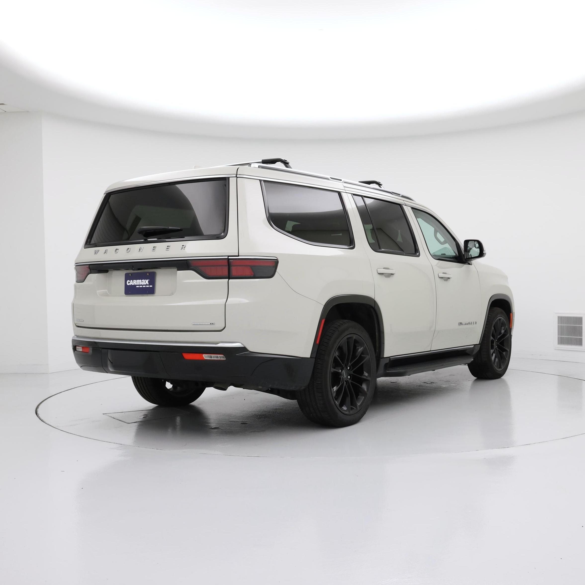 Thumbnail: 2022 Jeep Wagoneer - 8