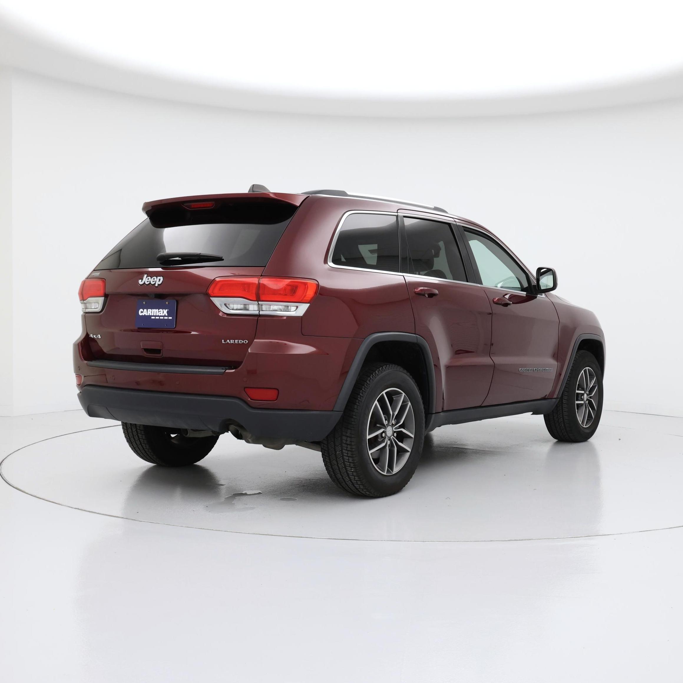 Thumbnail: 2018 Jeep Grand Cherokee - 8