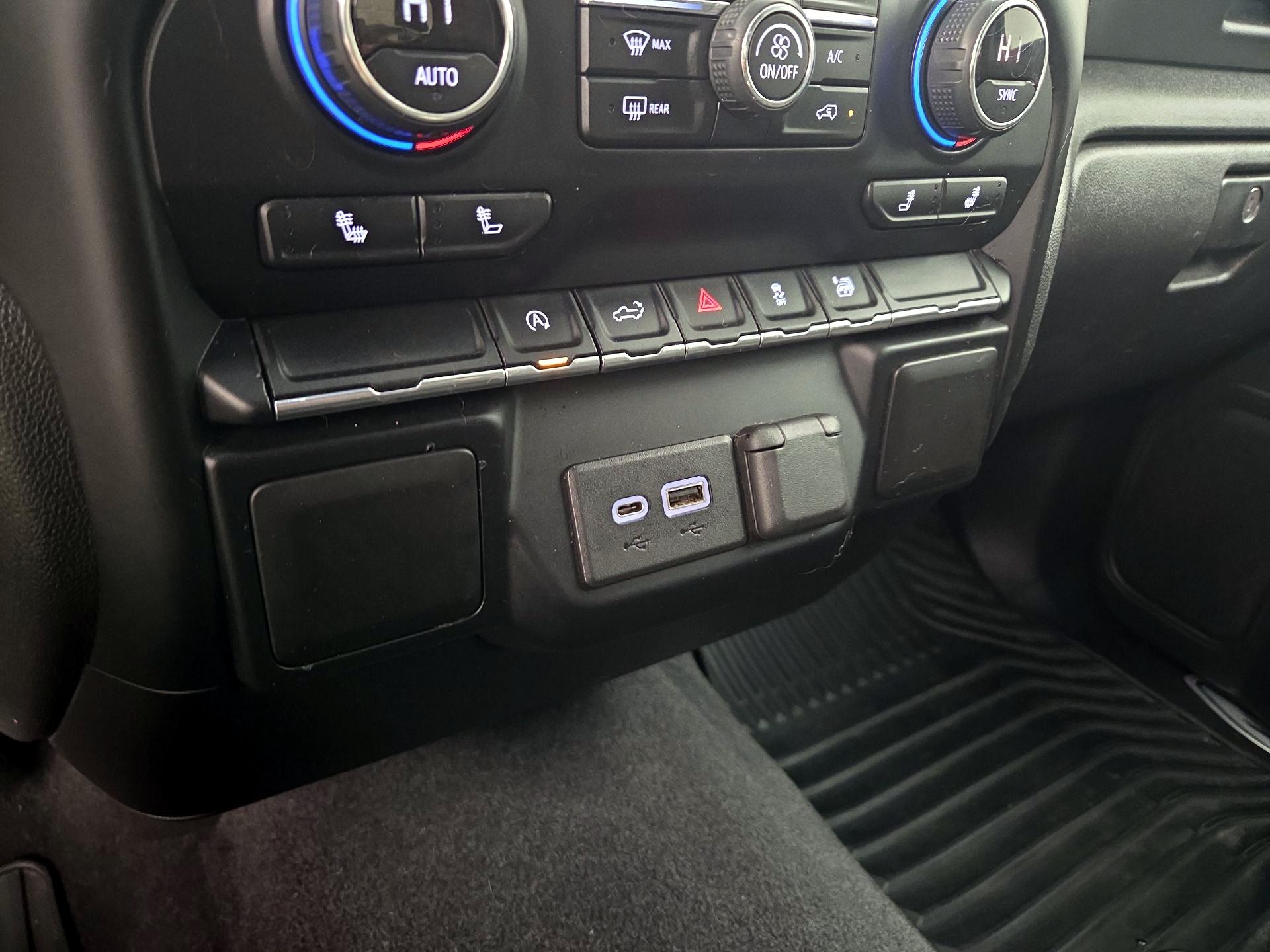 Thumbnail: 2020 Chevrolet Silverado 1500 - 18