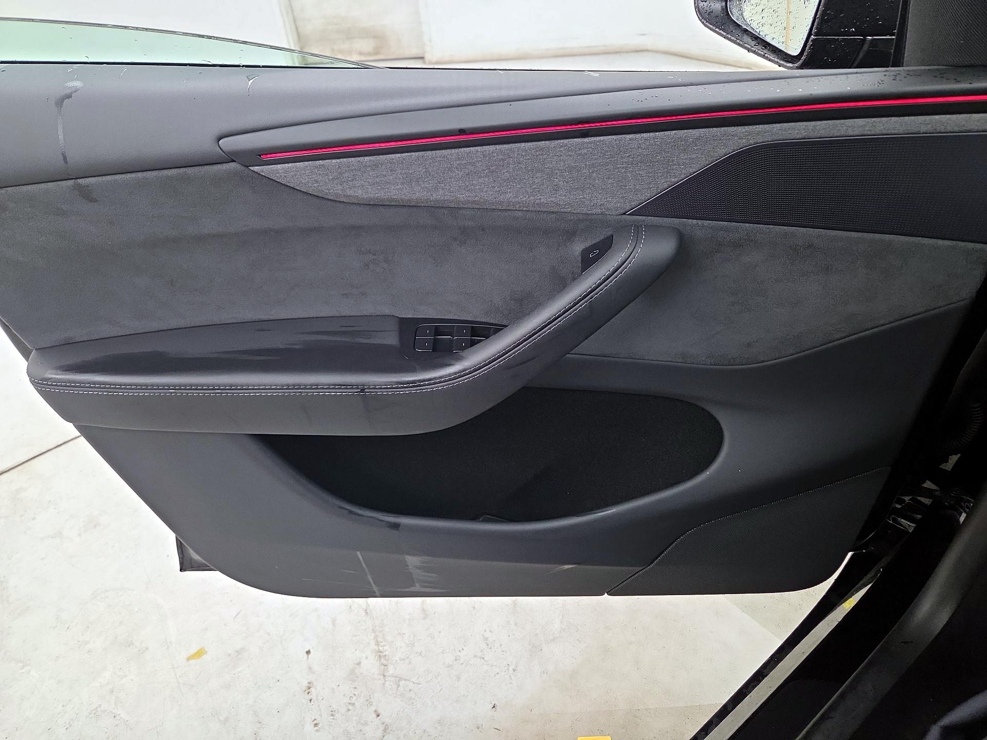 Thumbnail: 2026 Tesla Model Y - 12