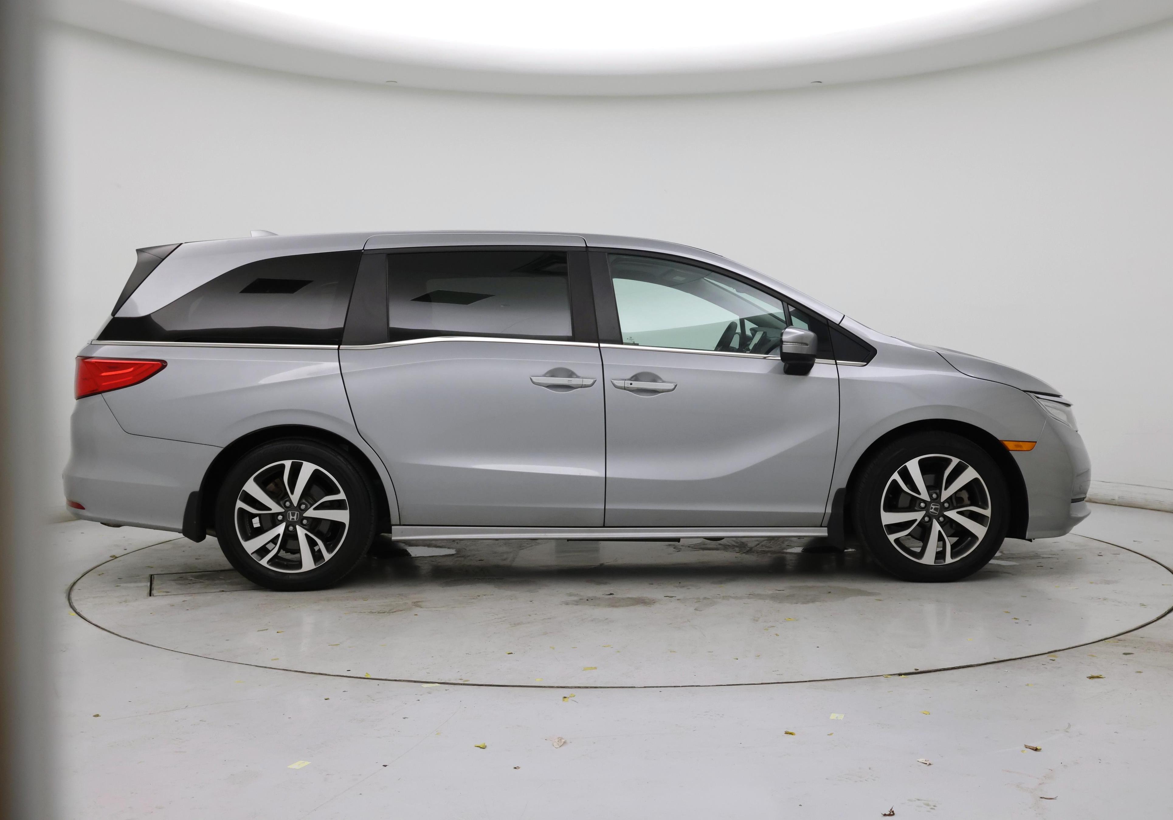 Thumbnail: 2023 Honda Odyssey - 7