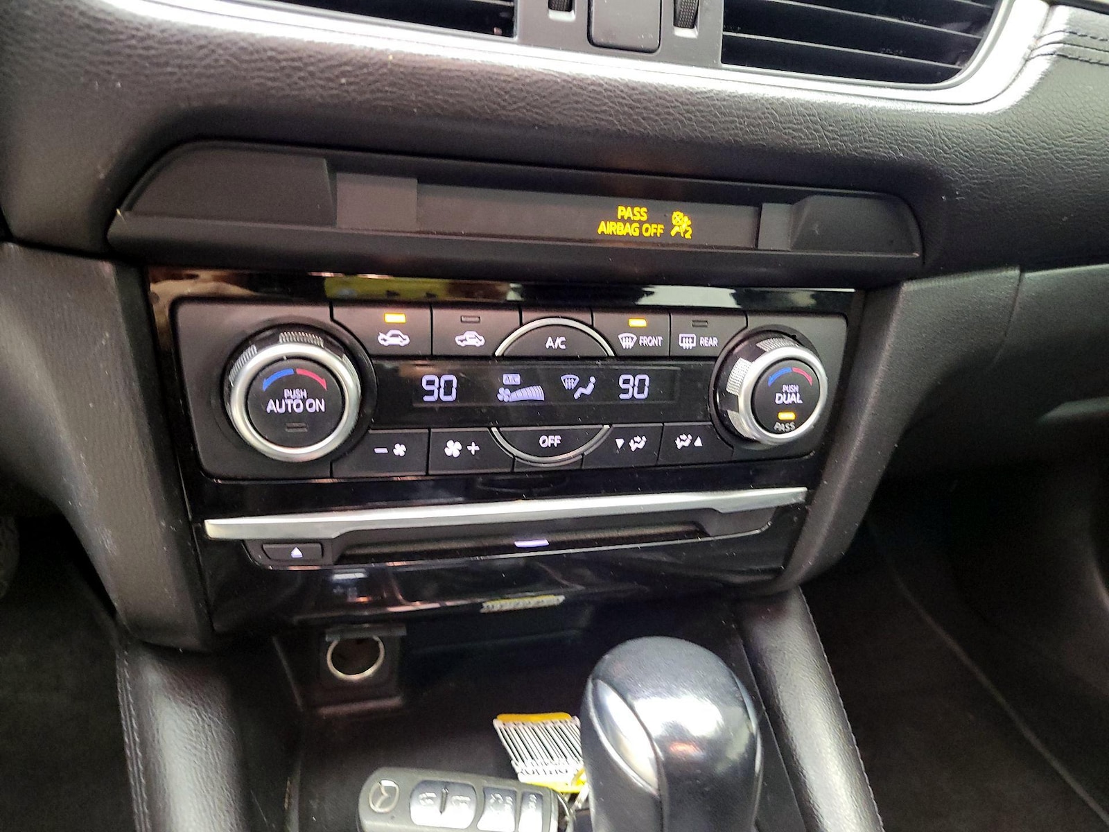 2017 Mazda Mazda6 i Touring - Photo 16