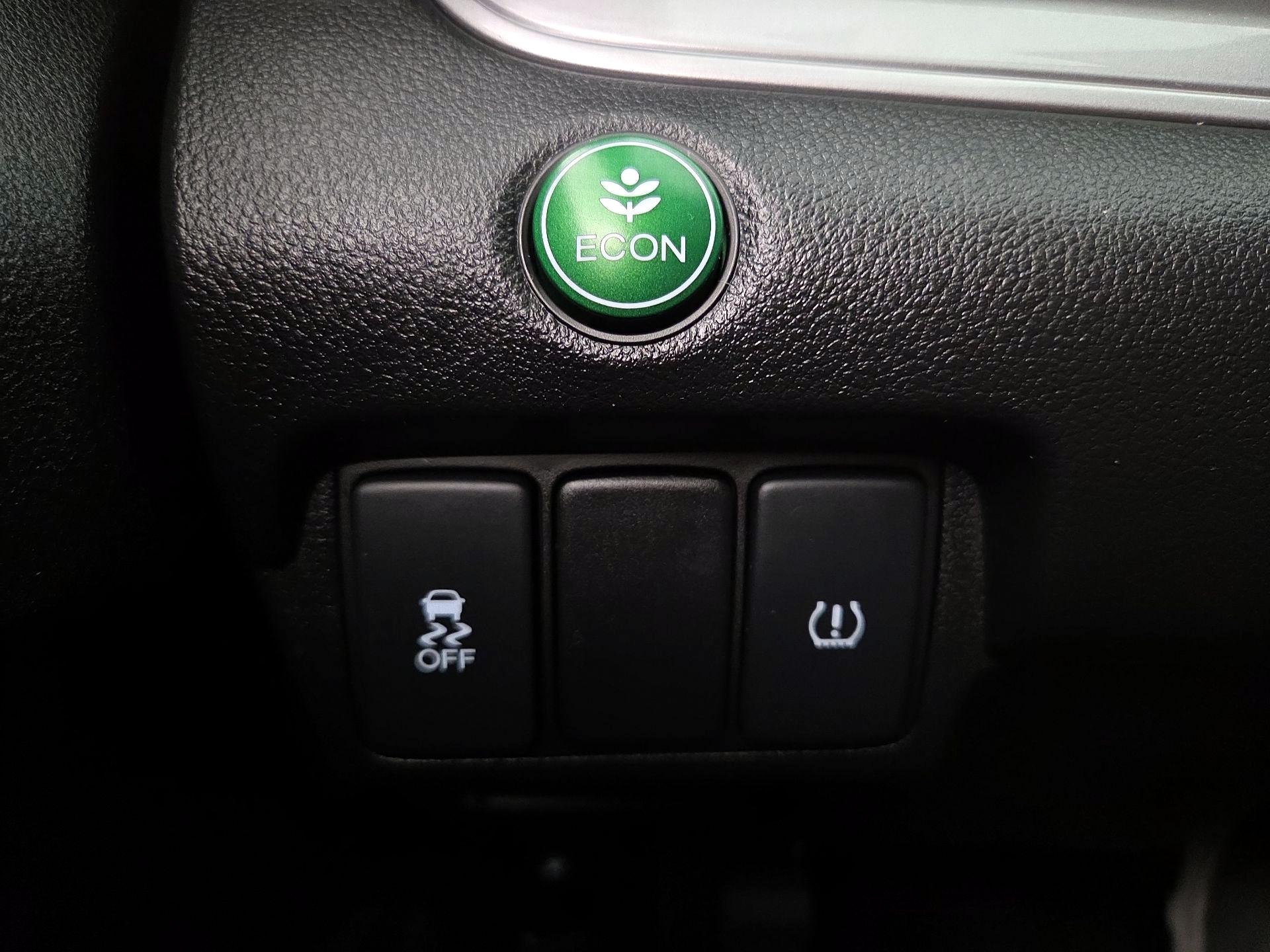 Thumbnail: 2015 Honda CR-V - 13