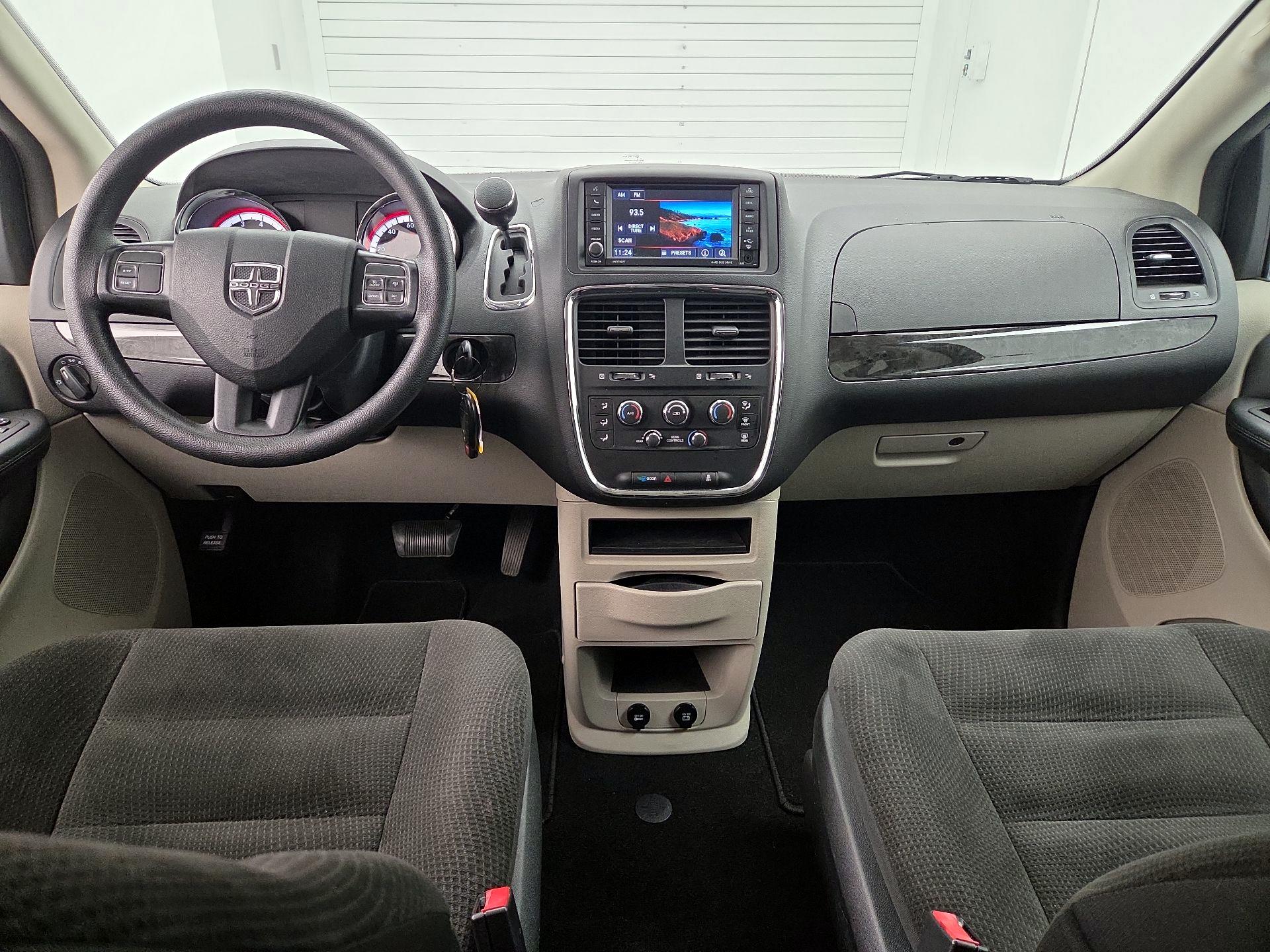 Thumbnail: 2018 Dodge Grand Caravan - 9