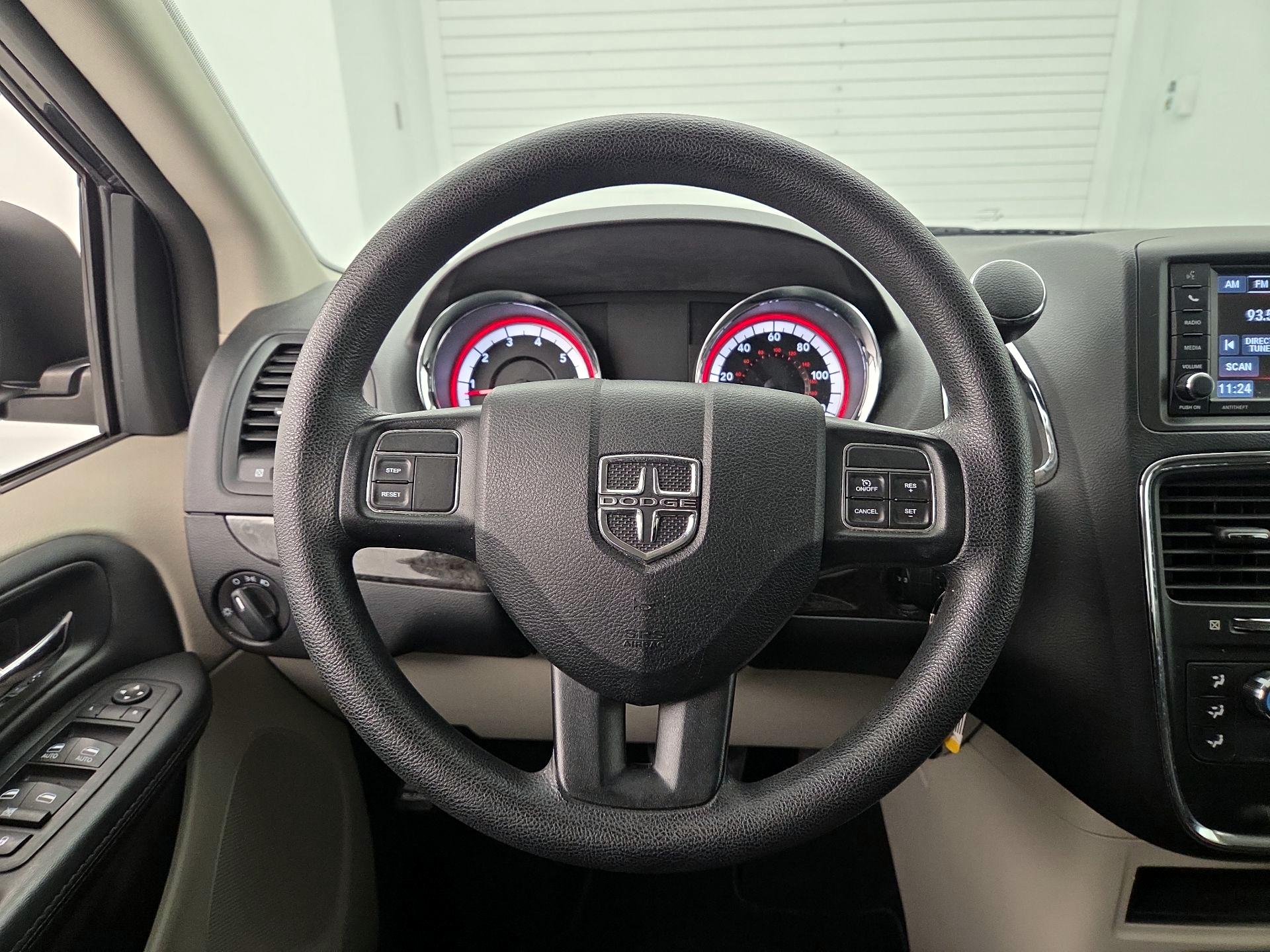Thumbnail: 2018 Dodge Grand Caravan - 10