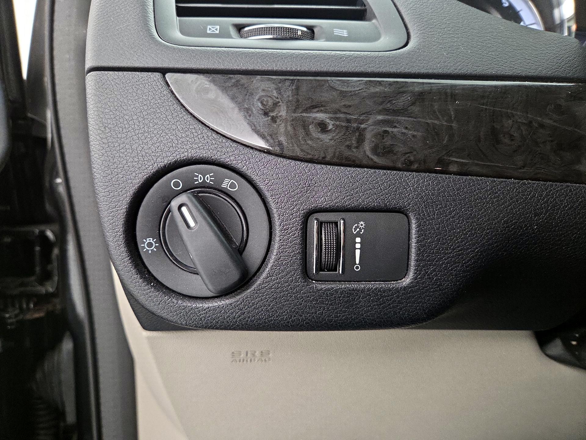 Thumbnail: 2018 Dodge Grand Caravan - 13