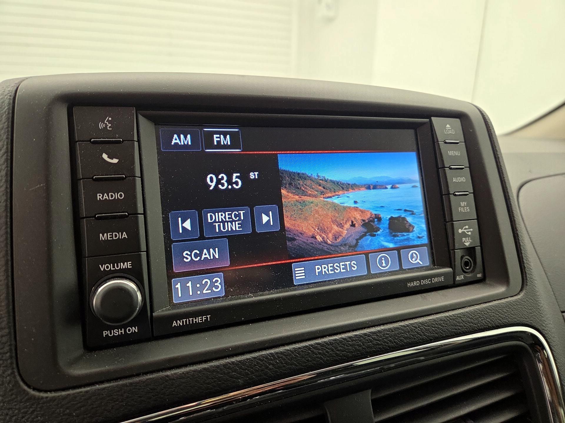 Thumbnail: 2018 Dodge Grand Caravan - 15