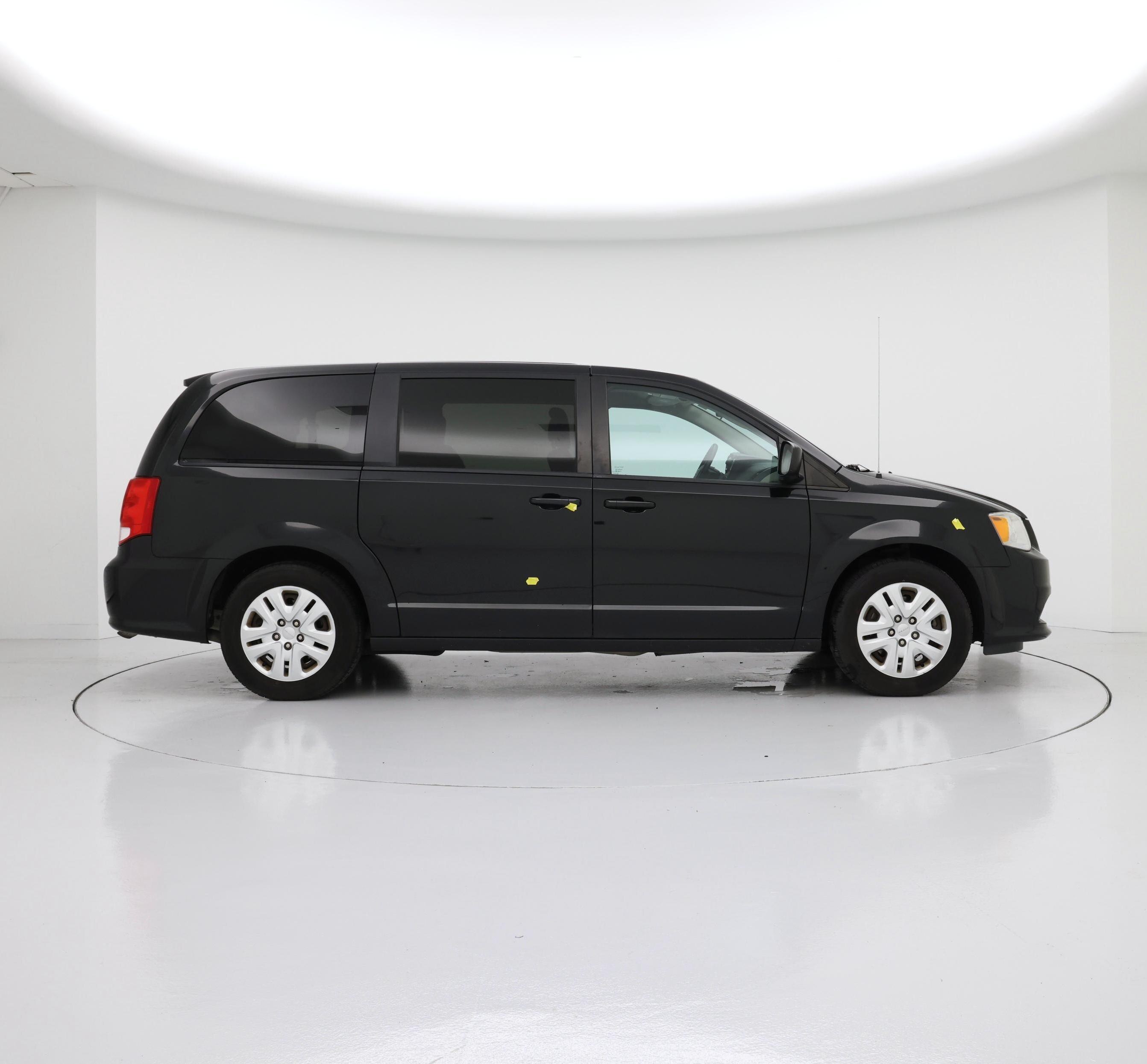Thumbnail: 2018 Dodge Grand Caravan - 7