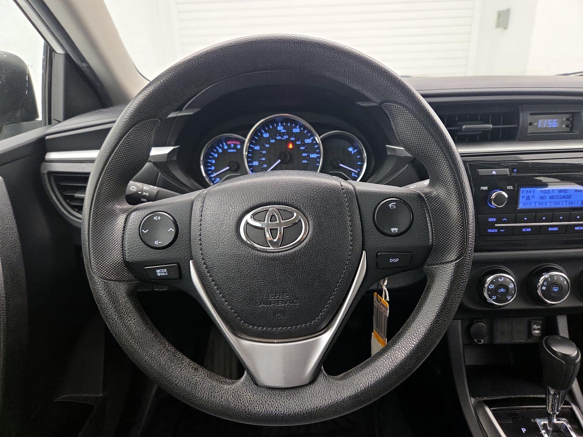 Thumbnail: 2015 Toyota Corolla - 10
