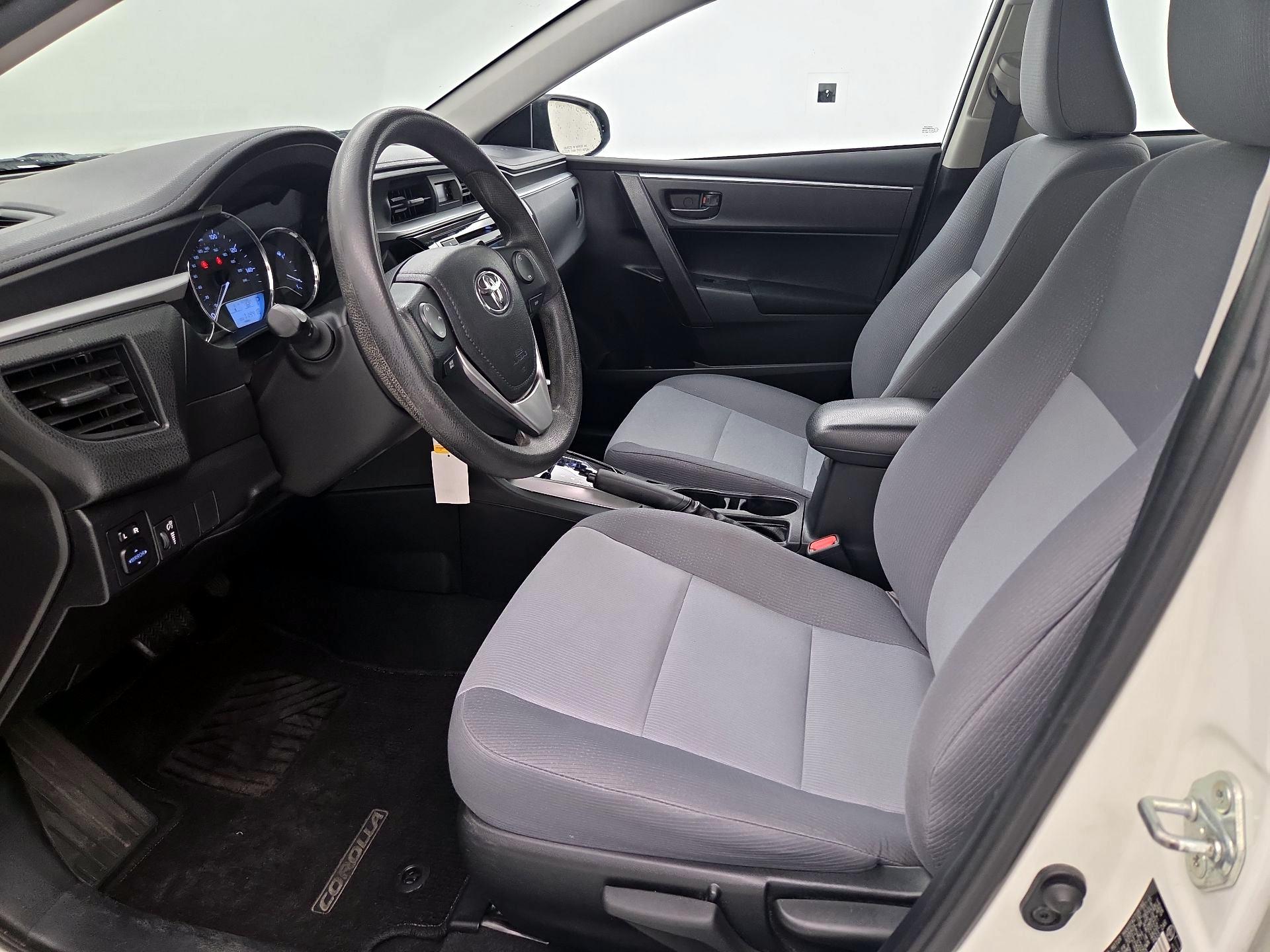 Thumbnail: 2015 Toyota Corolla - 11