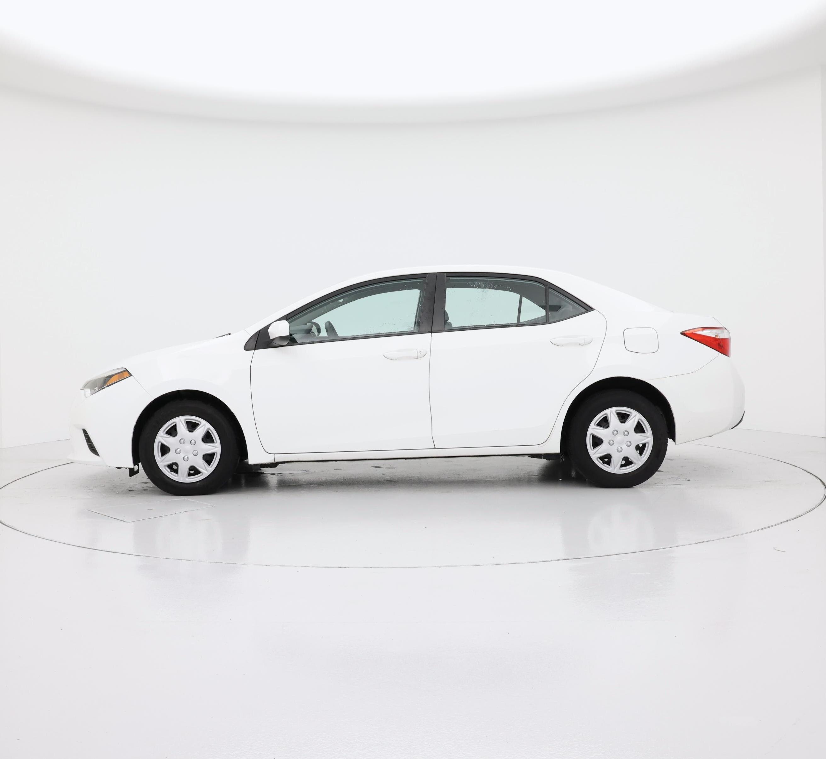 Thumbnail: 2015 Toyota Corolla - 3
