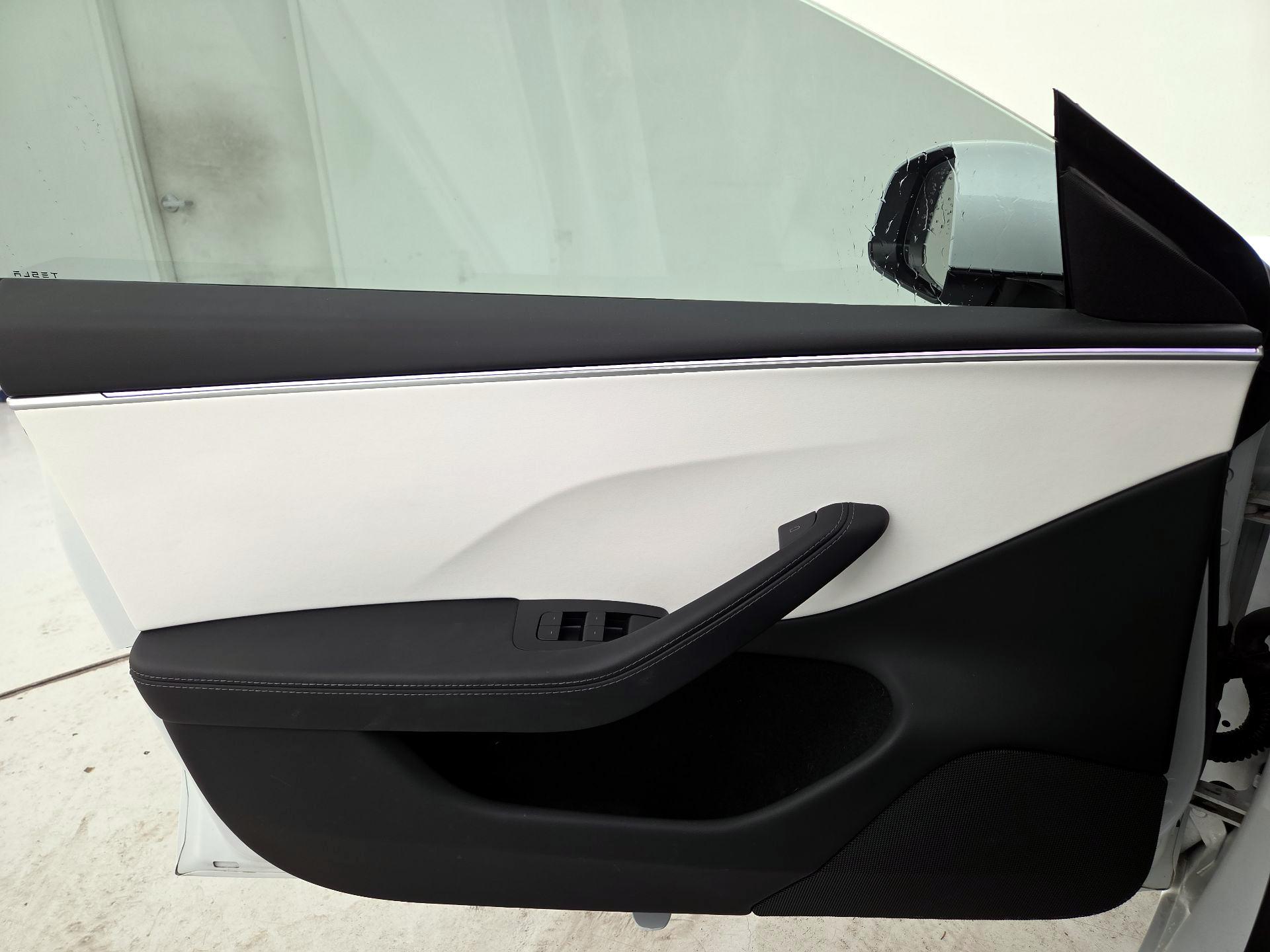 Thumbnail: 2024 Tesla Model 3 - 12