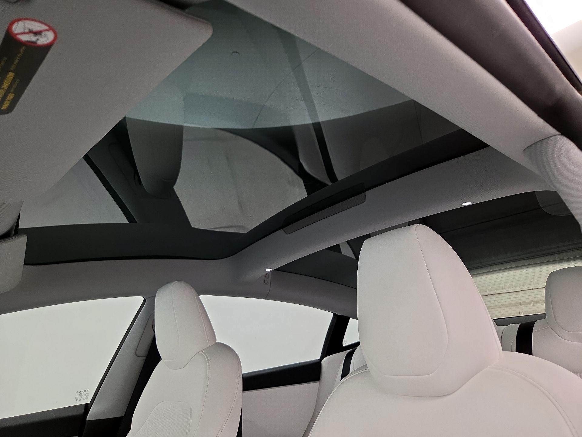 Thumbnail: 2024 Tesla Model 3 - 19