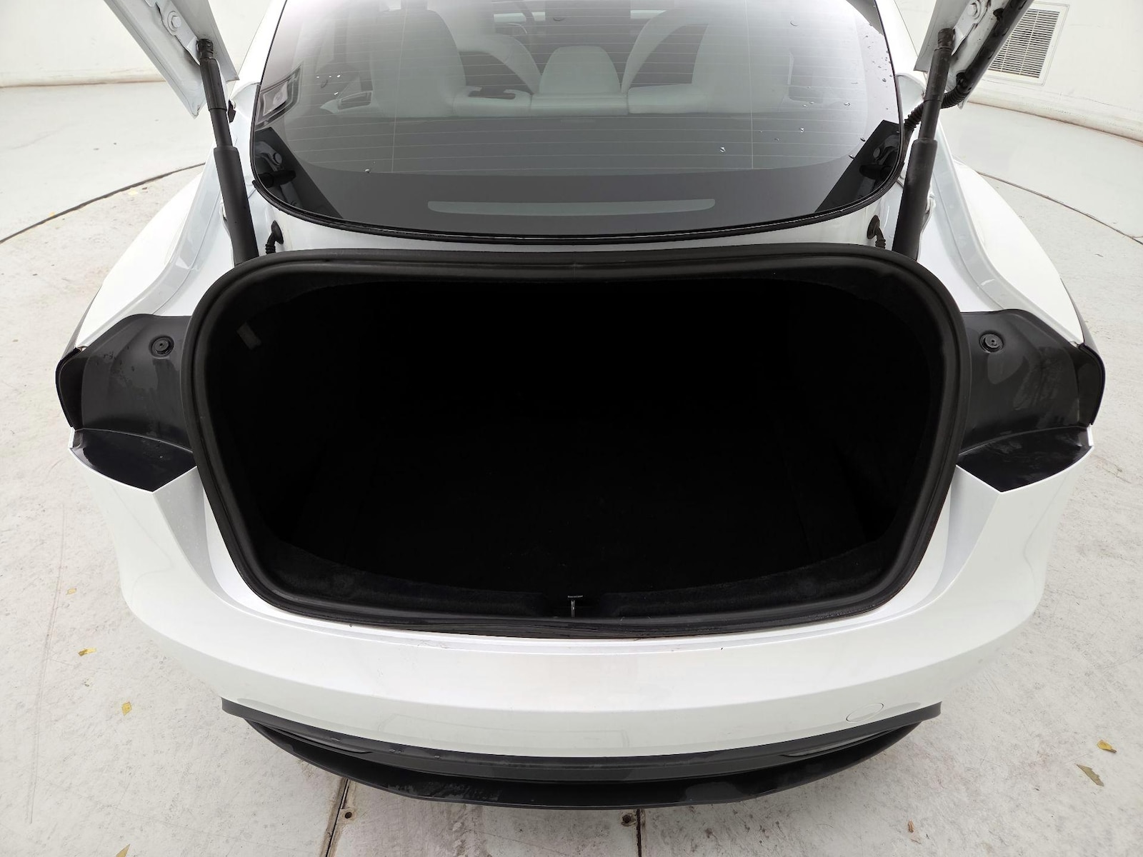 2024 Tesla Model 3 Long Range - Photo 22