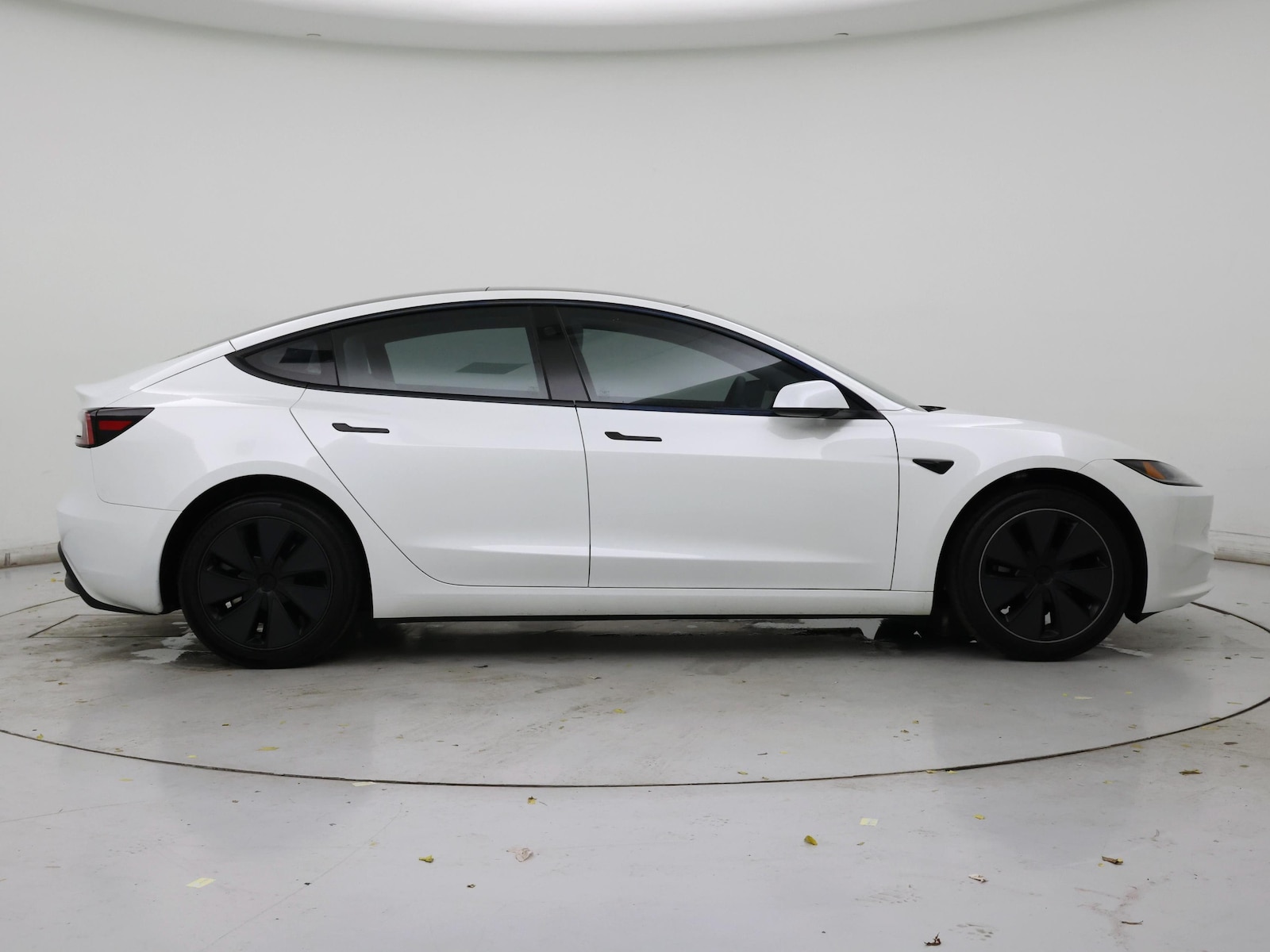 2024 Tesla Model 3 Long Range - Photo 8