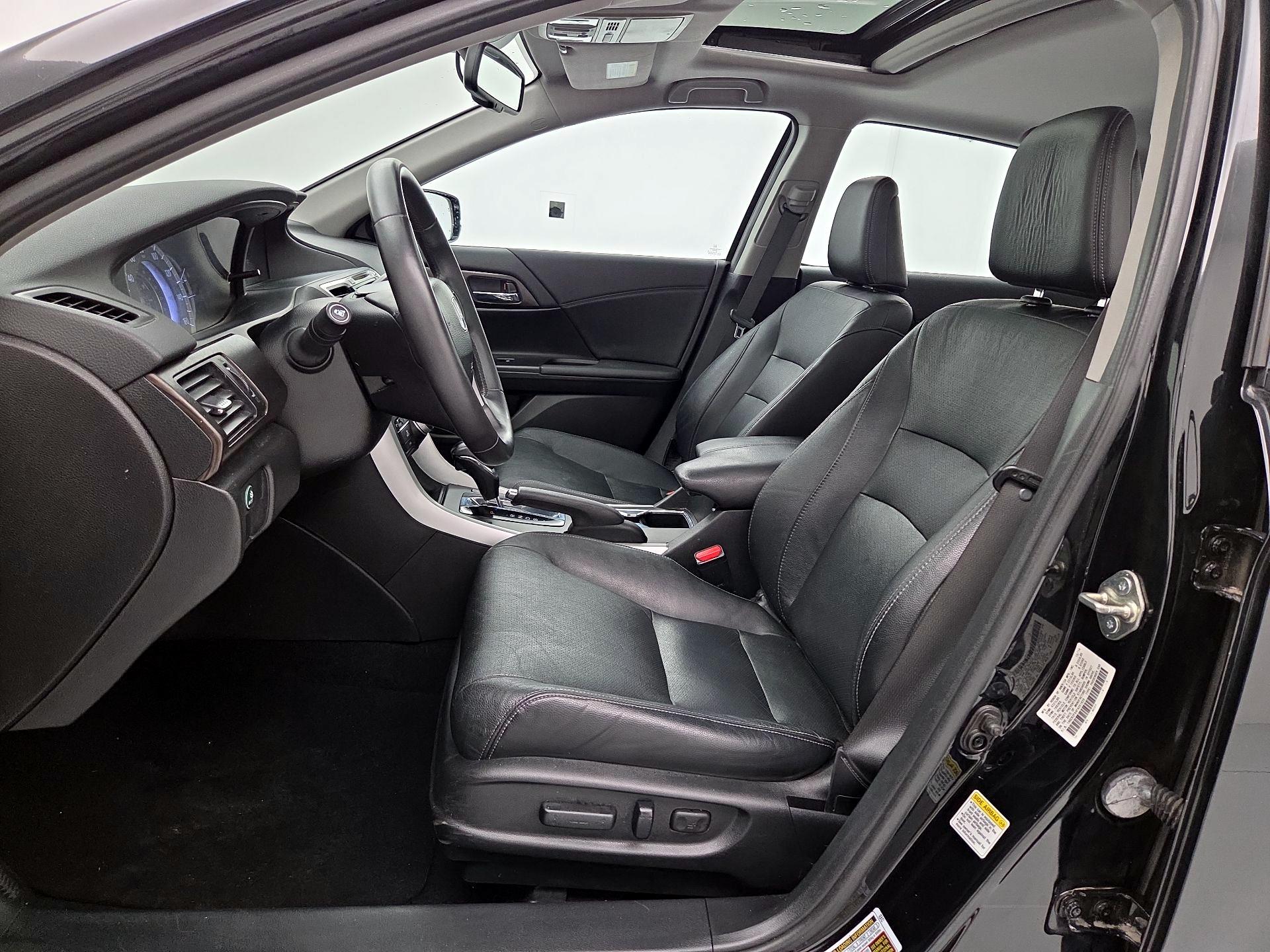 Thumbnail: 2015 Honda Accord - 11