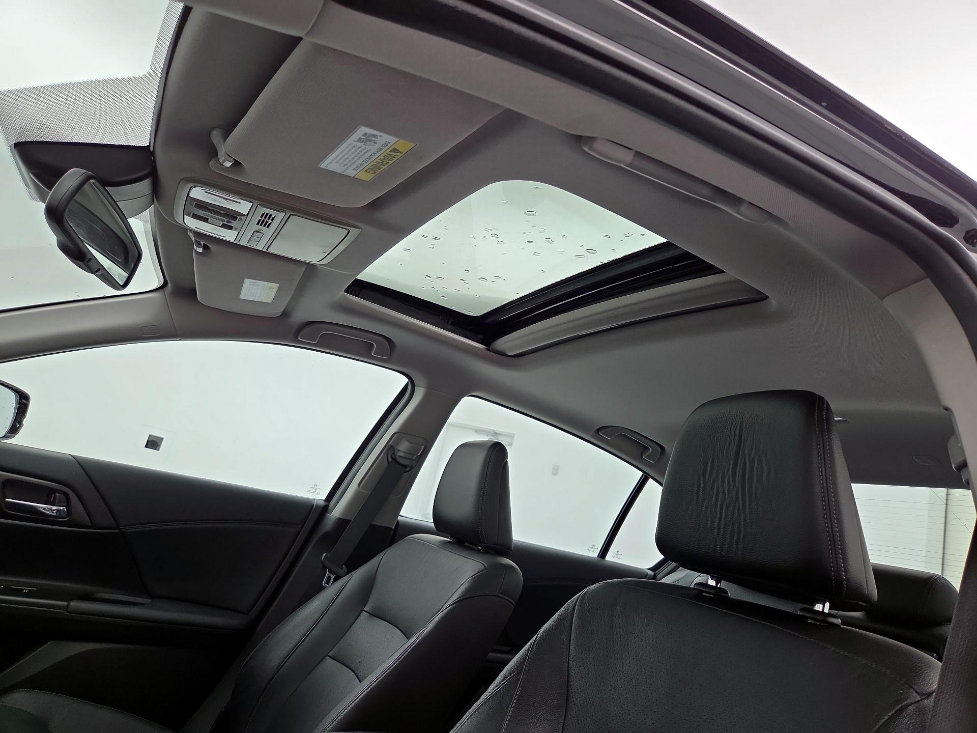 Thumbnail: 2015 Honda Accord - 19