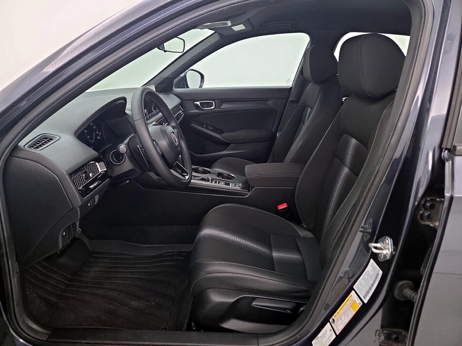 2025 Honda Civic Sport - Photo 12