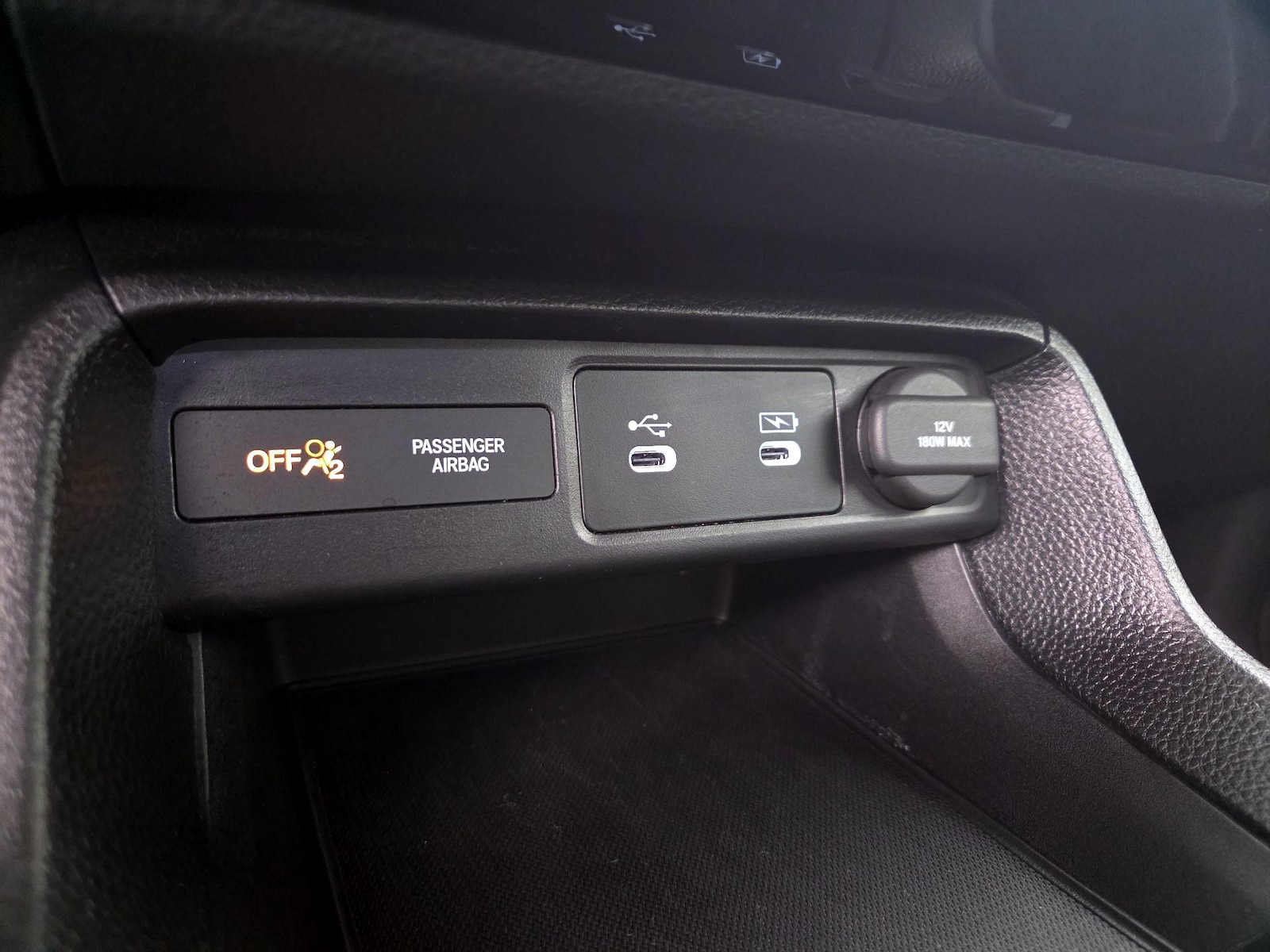 2025 Honda Civic Sport - Photo 19