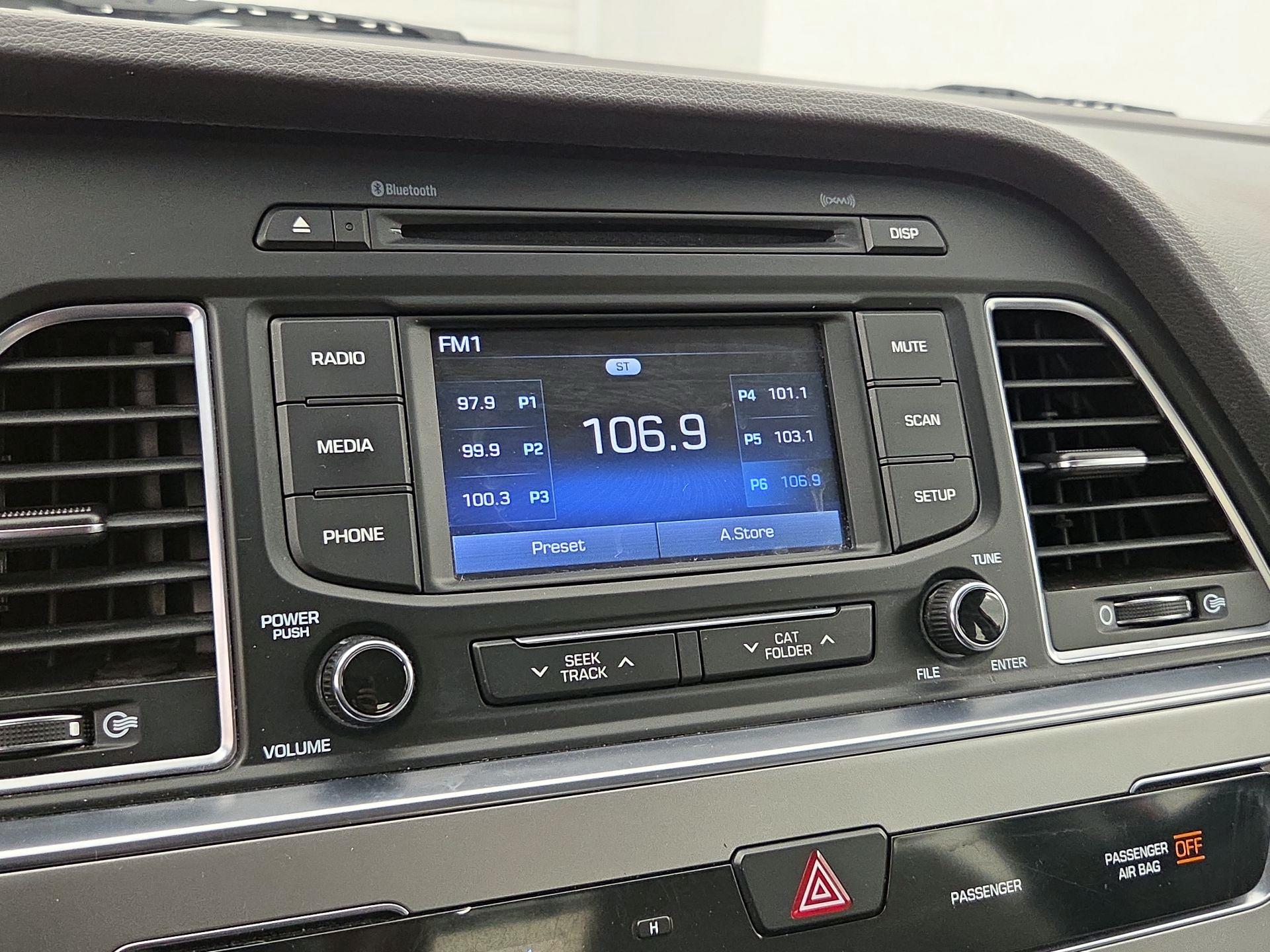 Thumbnail: 2015 Hyundai Sonata - 15