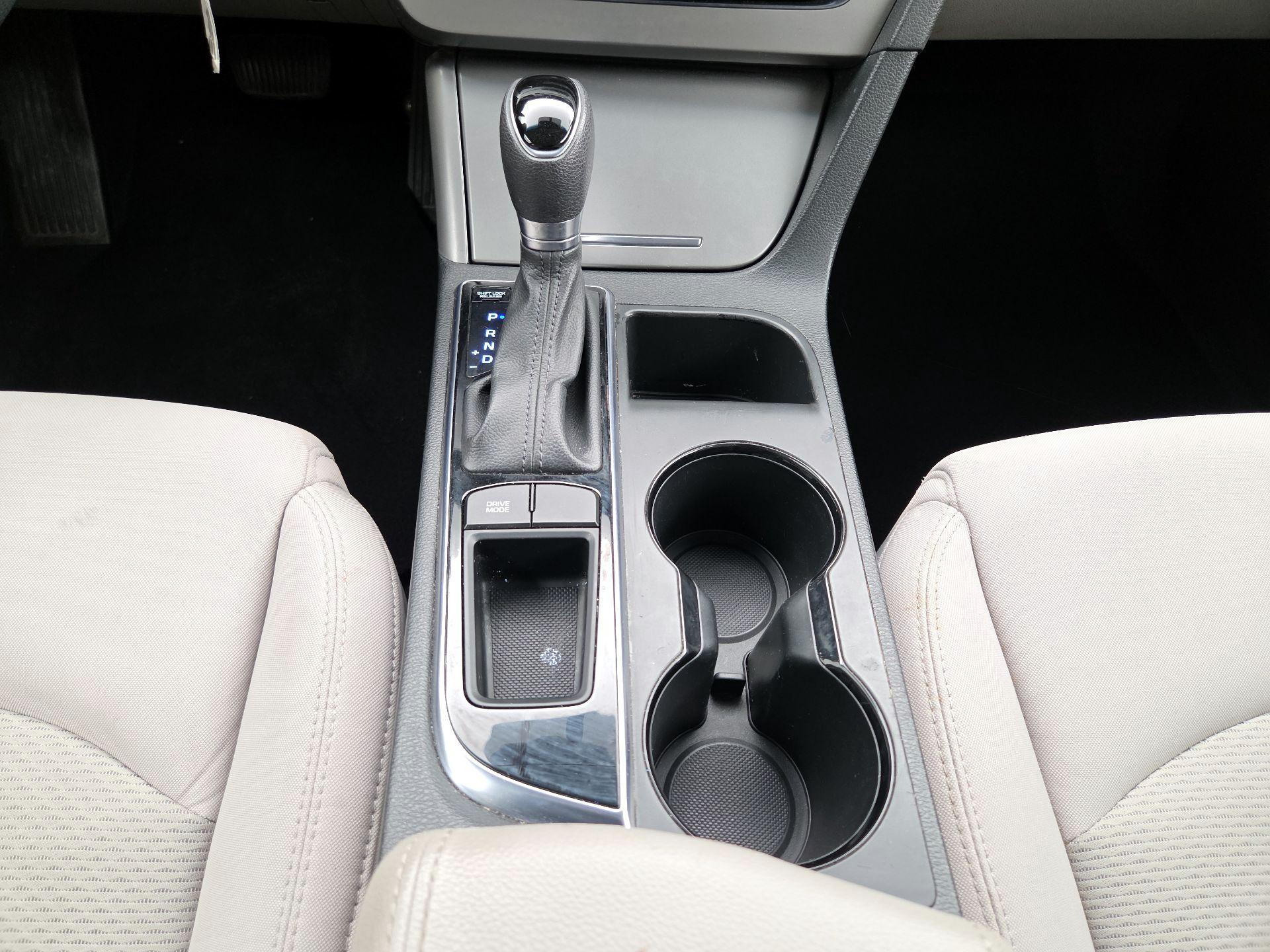 Thumbnail: 2015 Hyundai Sonata - 17