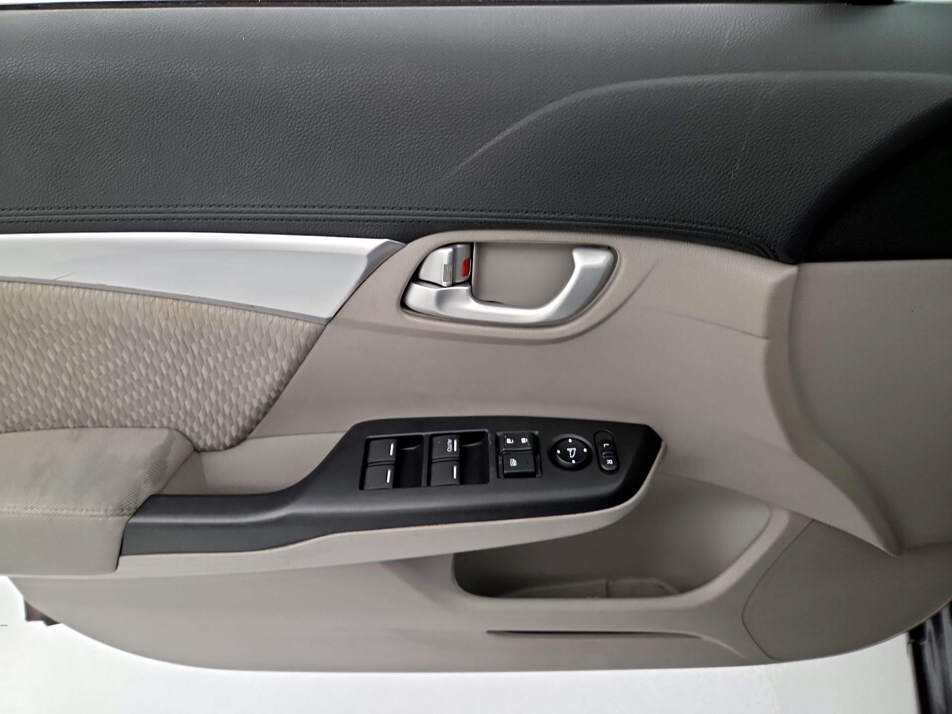 Thumbnail: 2014 Honda Civic - 12