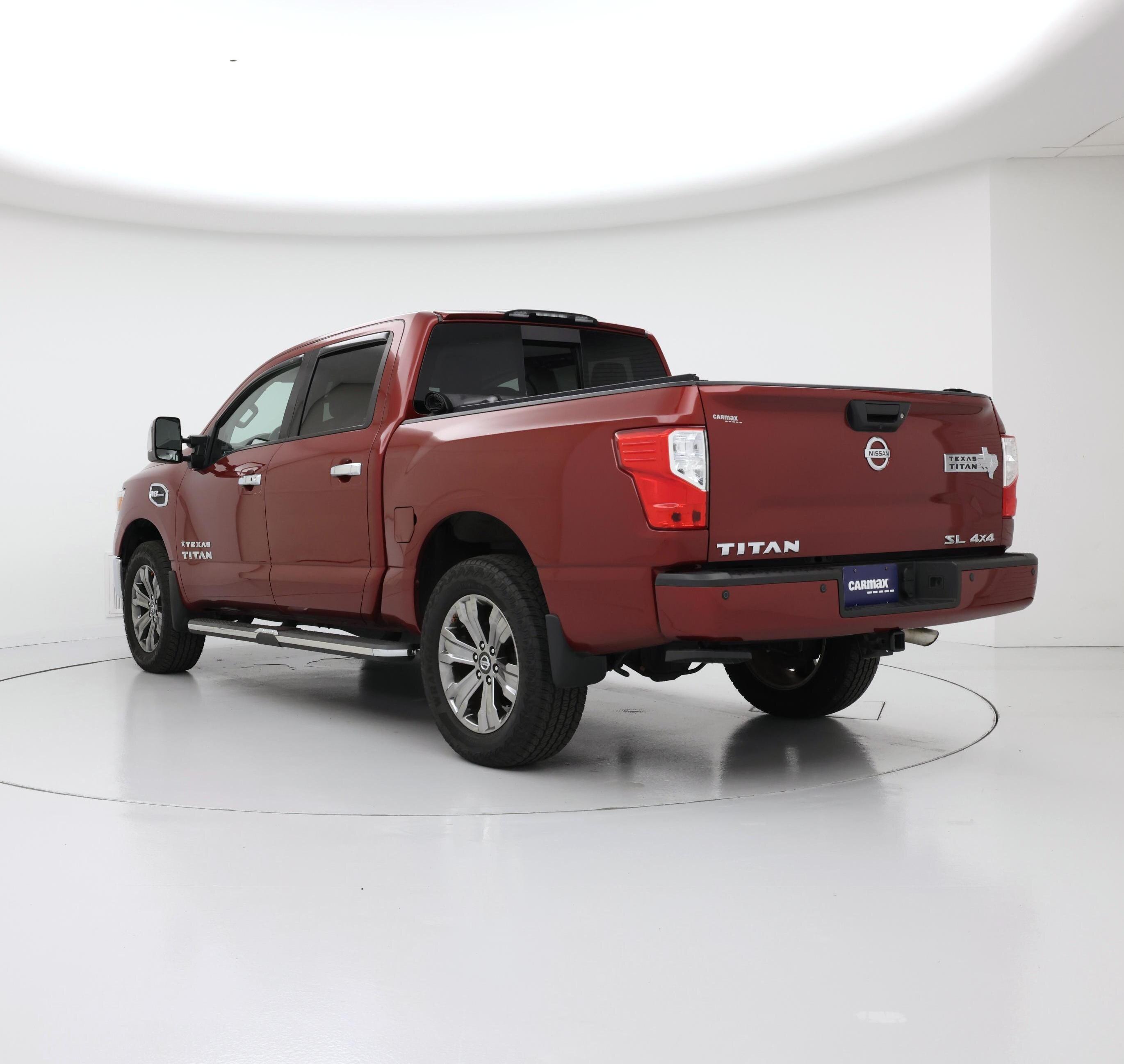 Thumbnail: 2017 Nissan Titan - 2