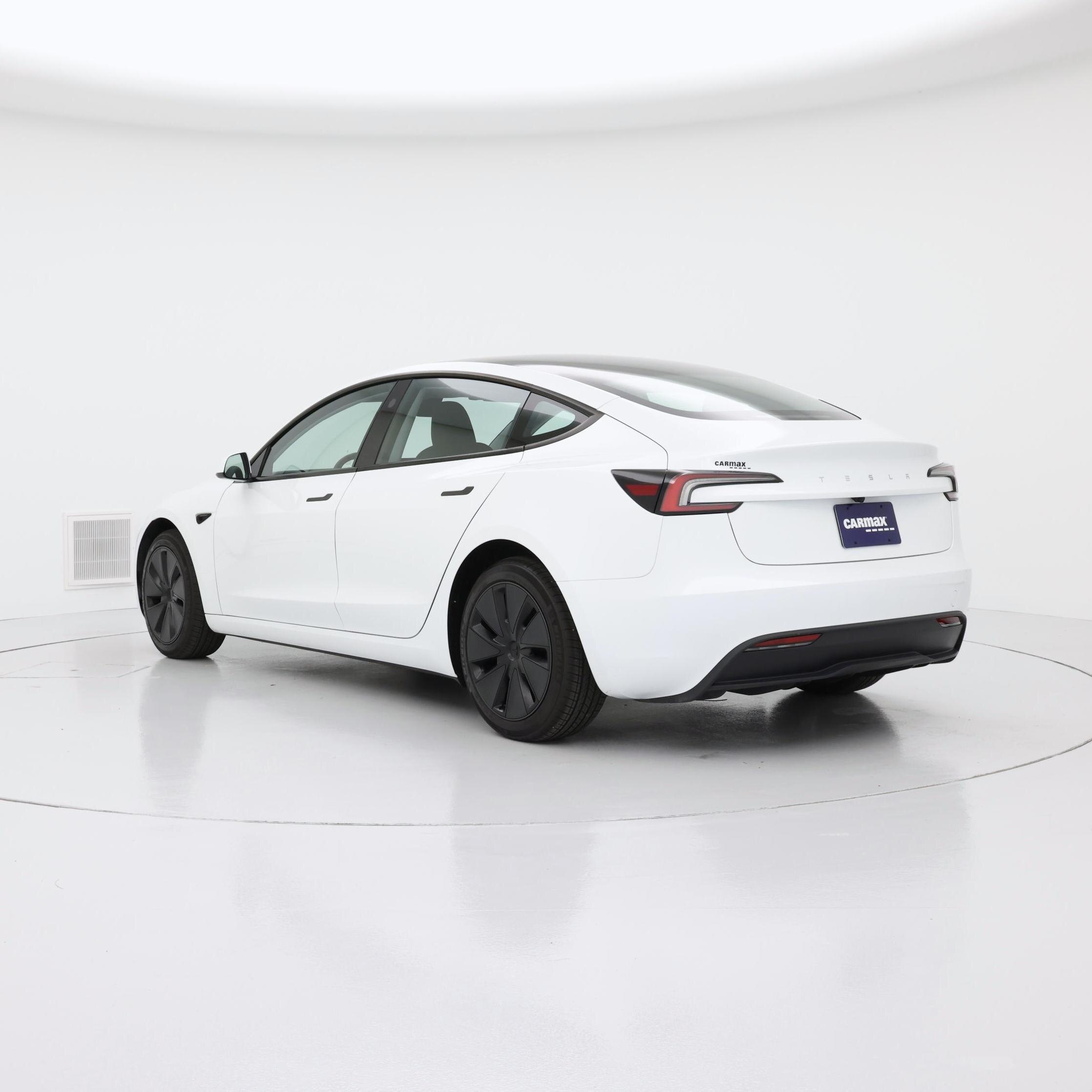 Thumbnail: 2025 Tesla Model 3 - 2