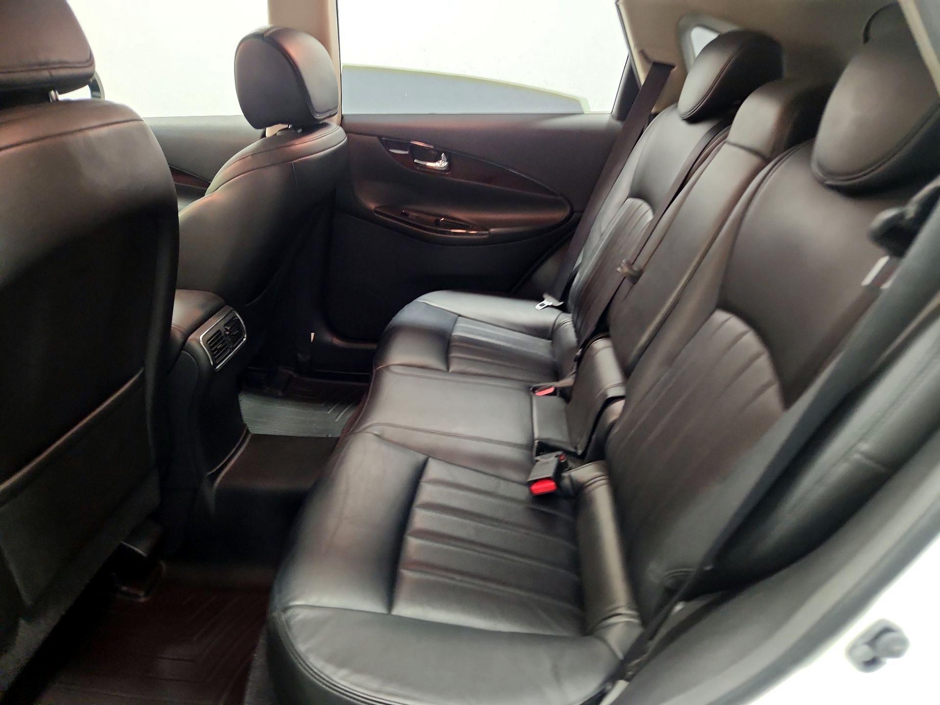 Thumbnail: 2017 INFINITI QX50 - 20