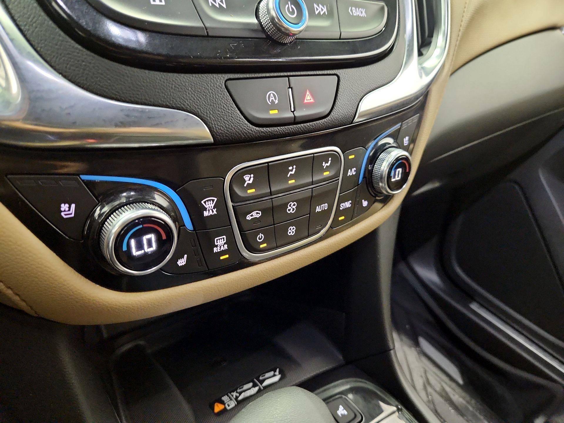 Thumbnail: 2022 Chevrolet Equinox - 16