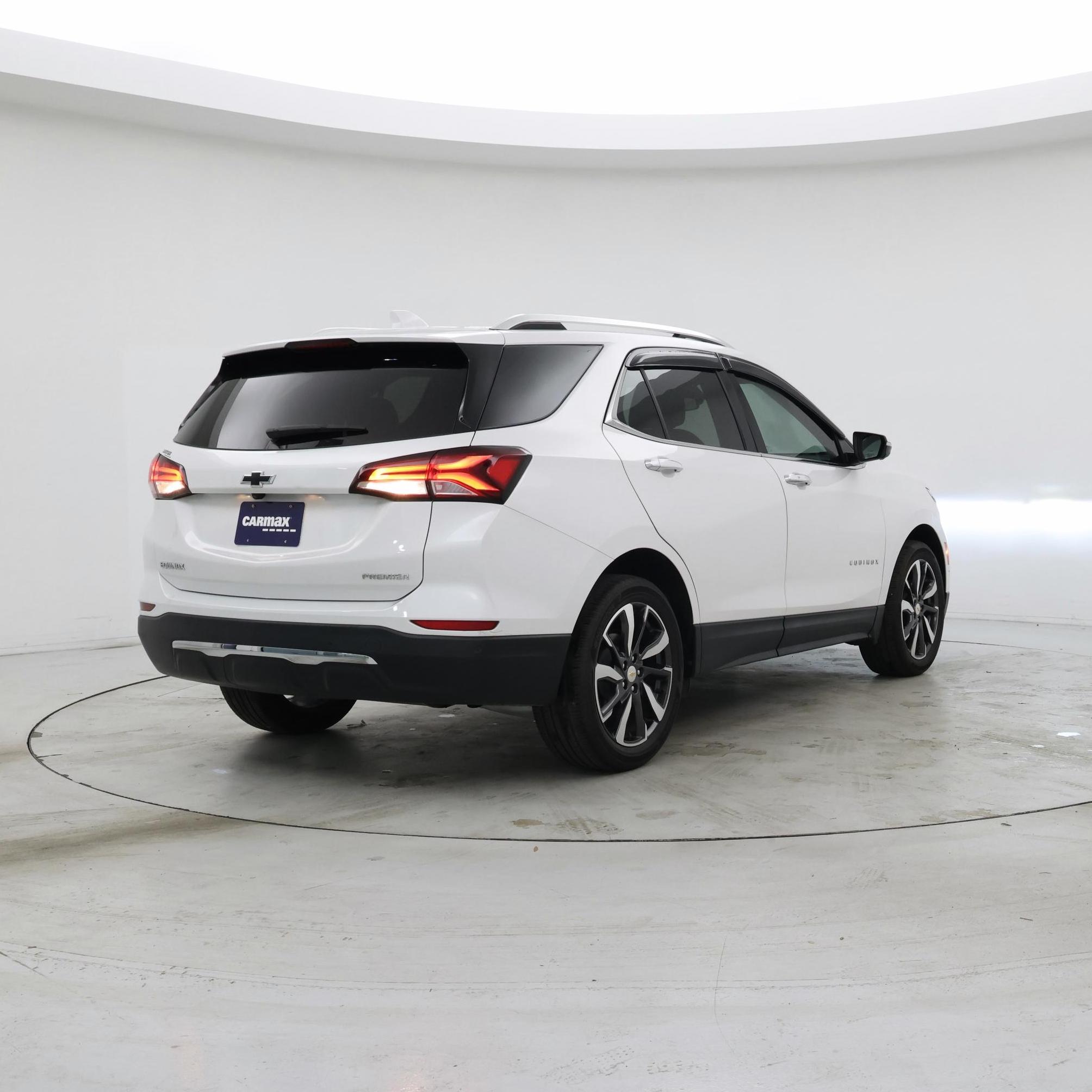 Thumbnail: 2022 Chevrolet Equinox - 8